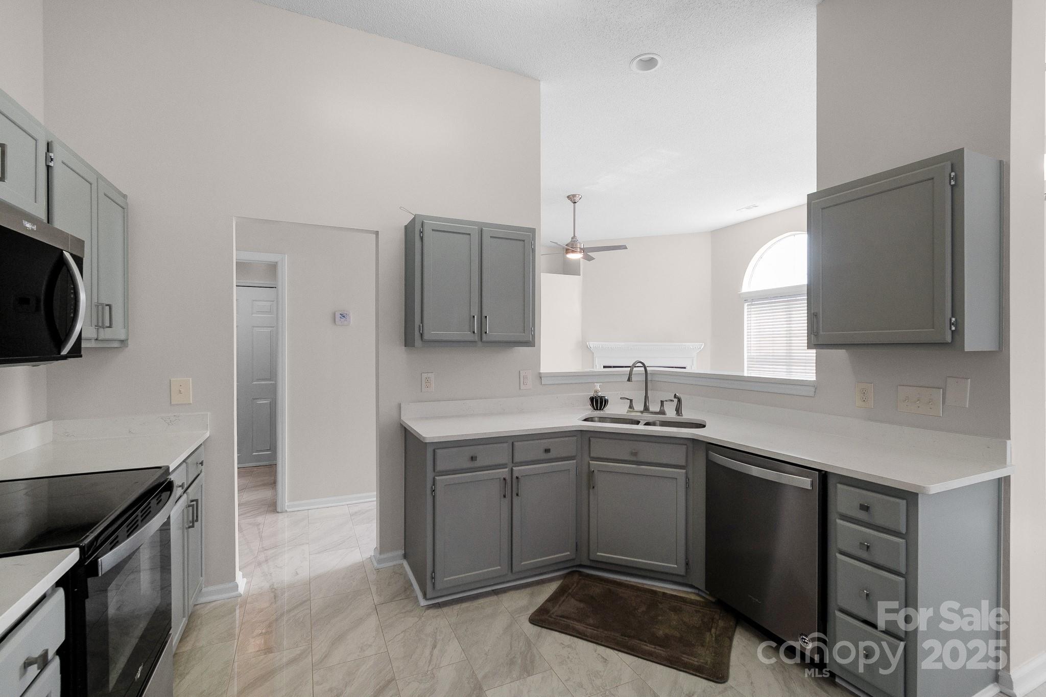 8123 Vermilion Drive