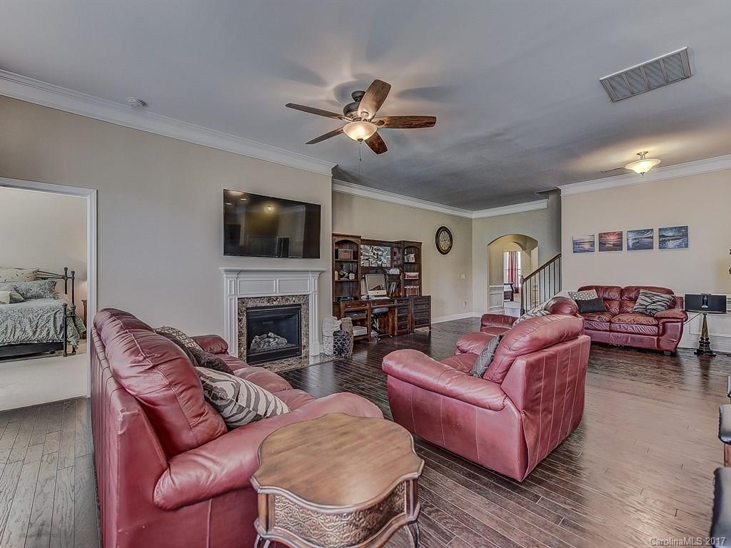 Brandon Oaks - Residential