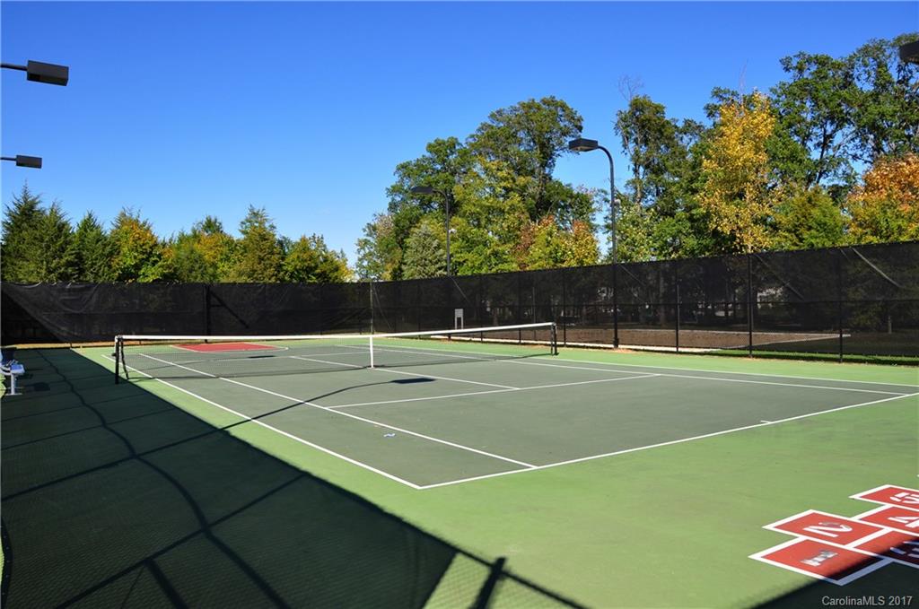 Brandon Oaks - Residential