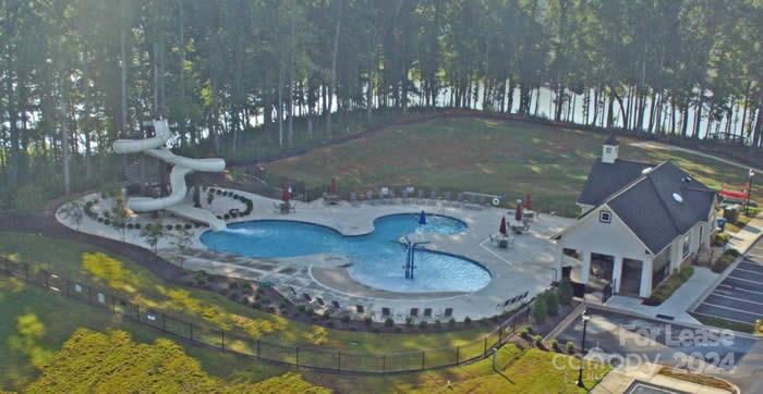 The Vineyards on Lake Wylie - Residential Lease