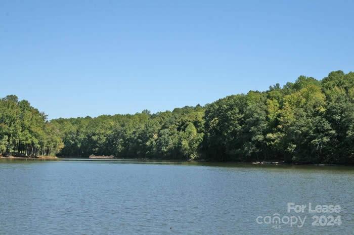 The Vineyards on Lake Wylie - Residential Lease