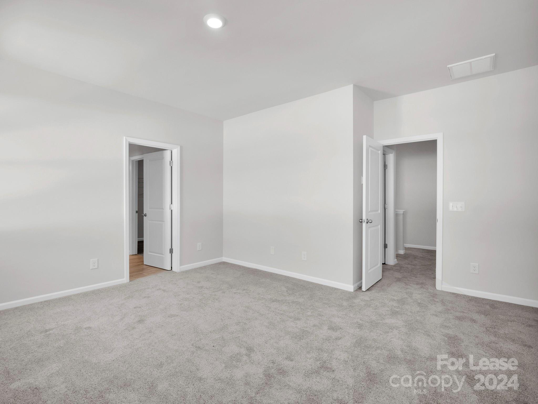 The Vineyards on Lake Wylie - Residential Lease