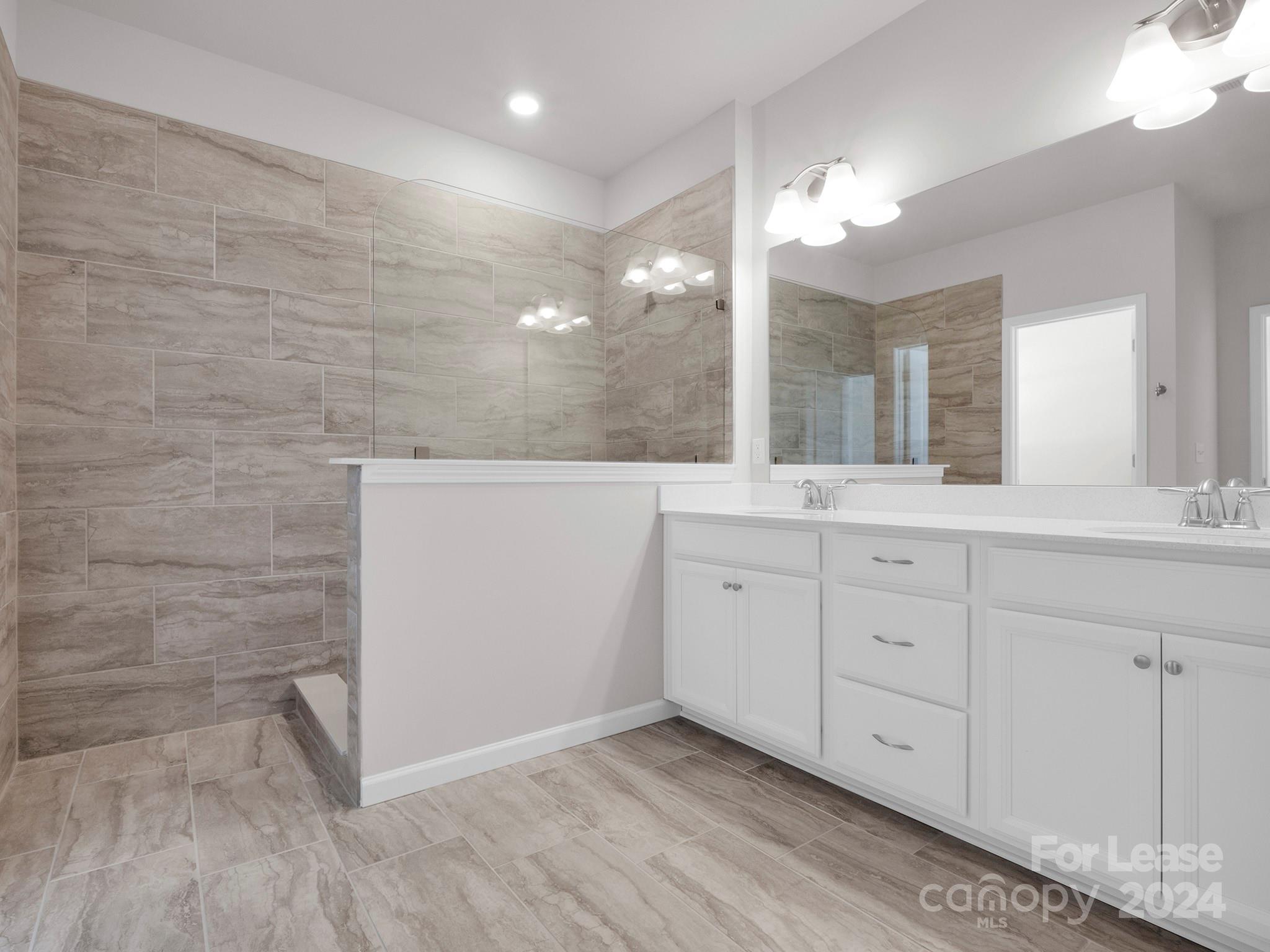 The Vineyards on Lake Wylie - Residential Lease