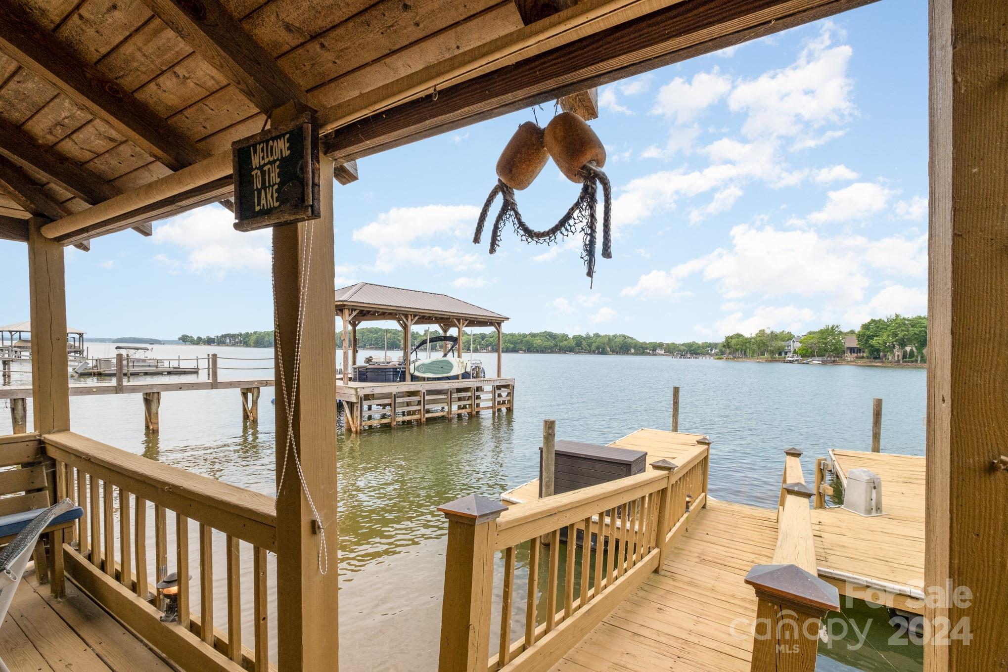 Yacht Harbor - Residential