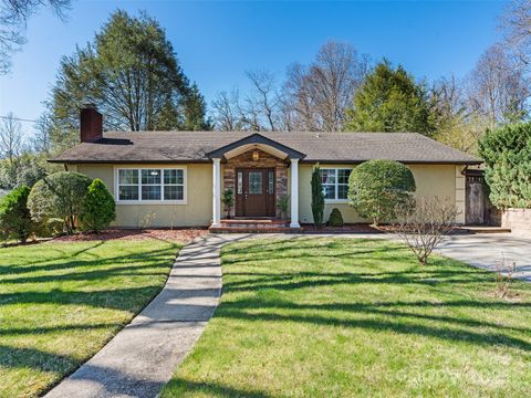 Photo of 184 Aurora Drive, Asheville, NC 28805 (MLS # 4247633)