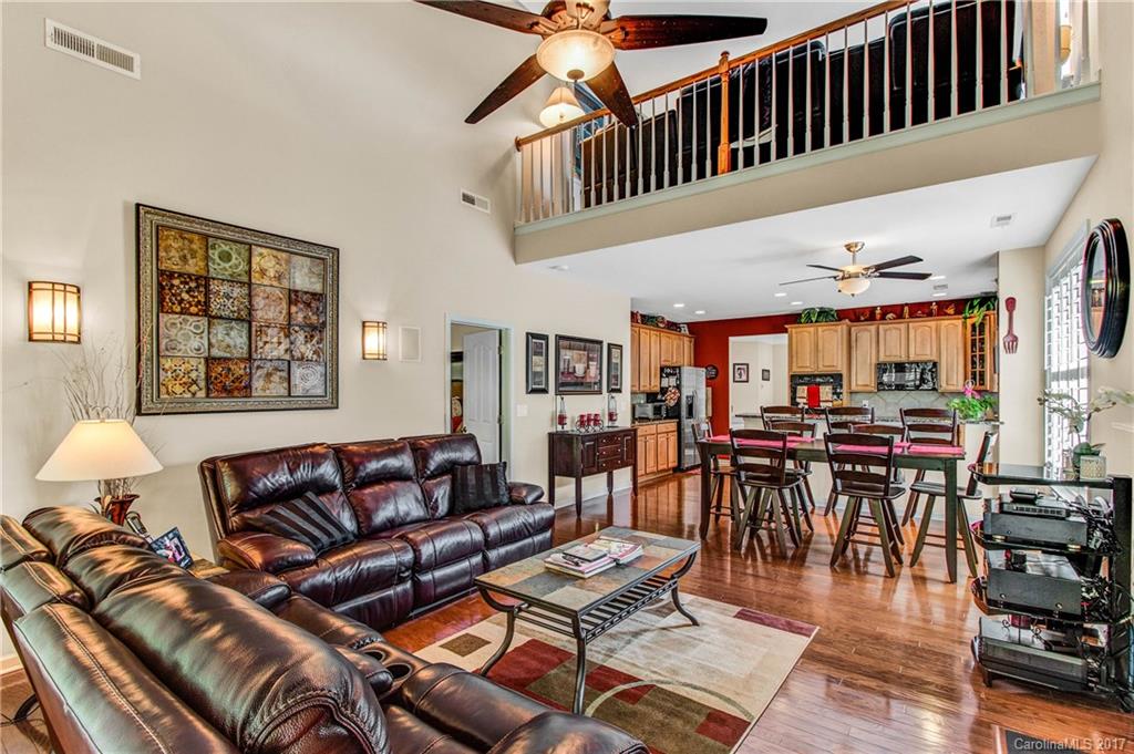 Lake Shore On Lake Wylie - Residential