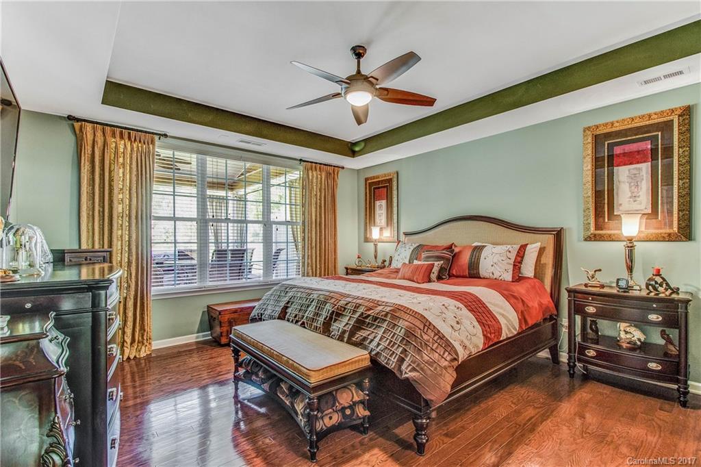 Lake Shore On Lake Wylie - Residential