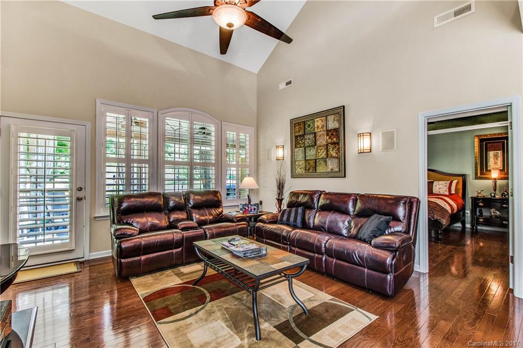 Lake Shore On Lake Wylie - Residential