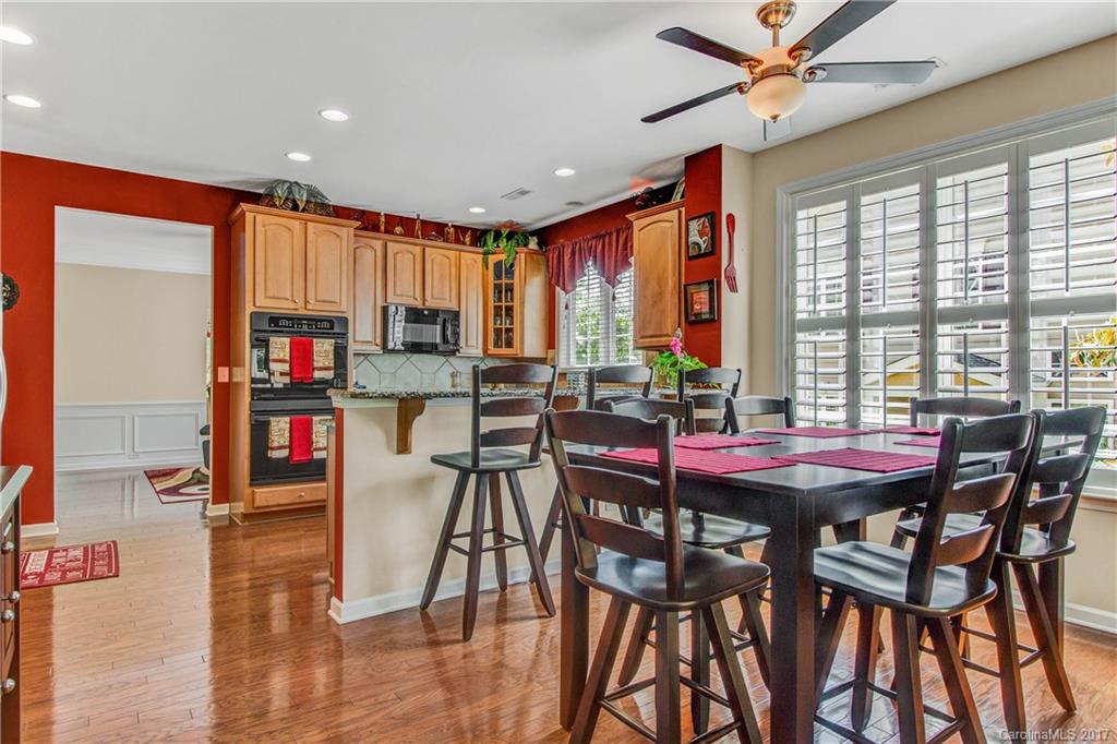 Lake Shore On Lake Wylie - Residential