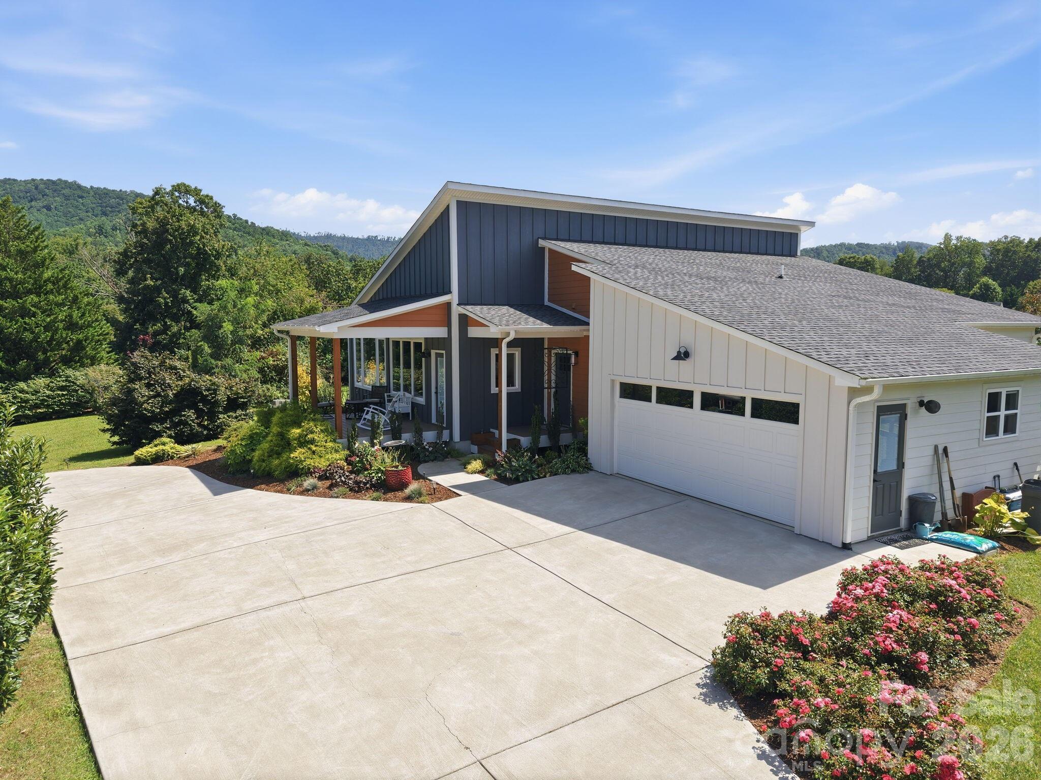 112 Upper Grove Lane