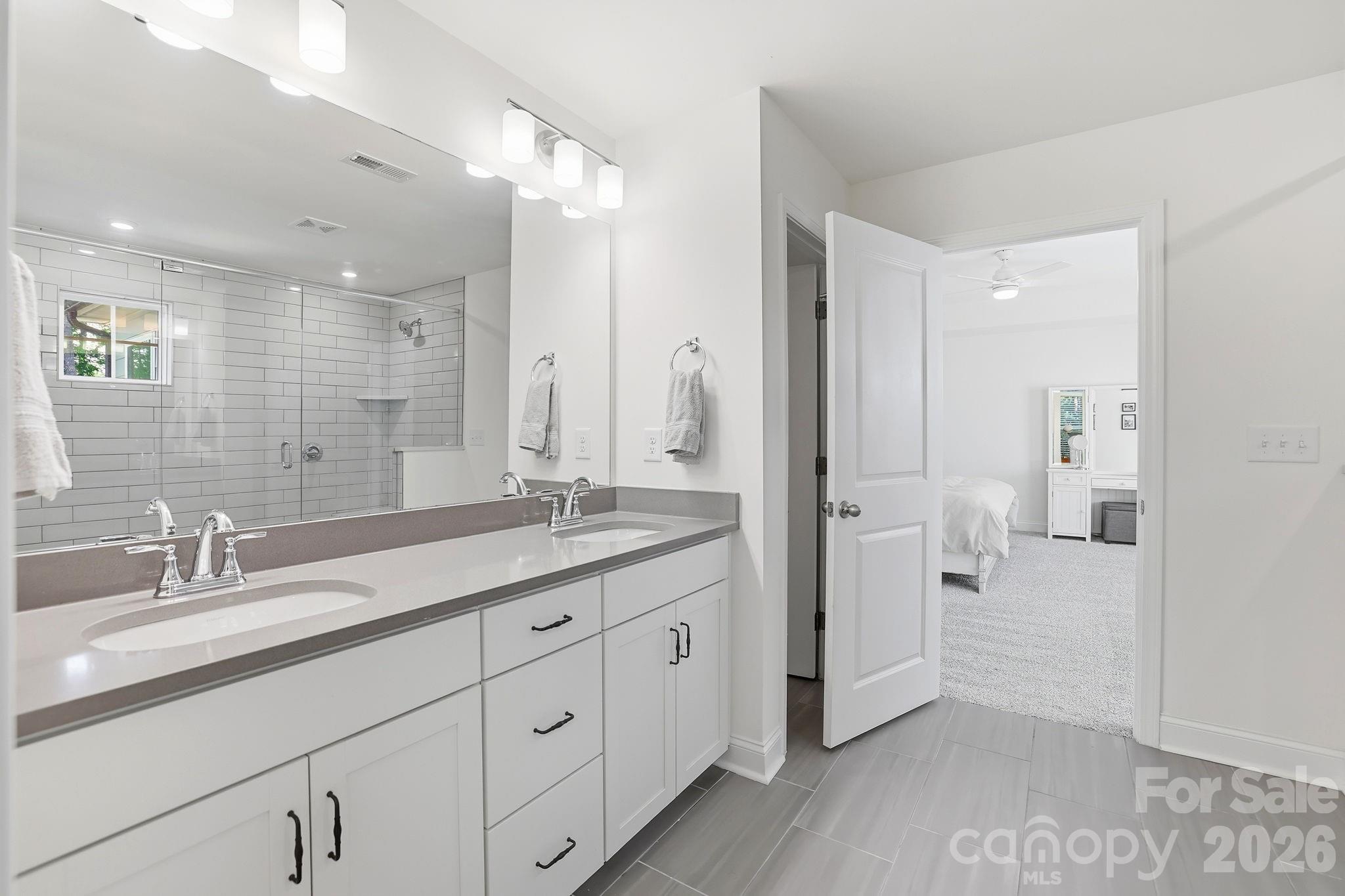 Paddlers Cove - Residential