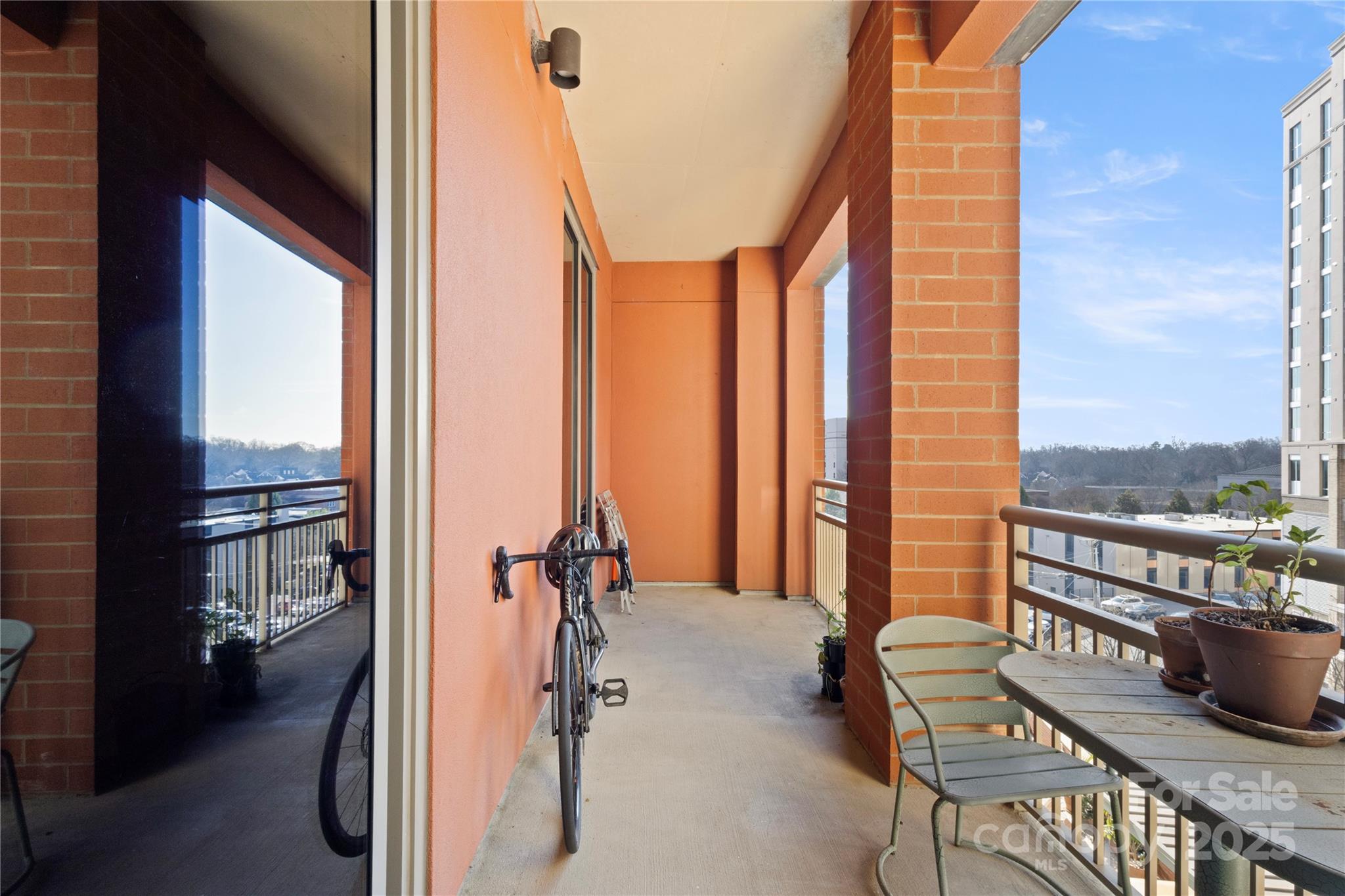 Royal Court - Residential