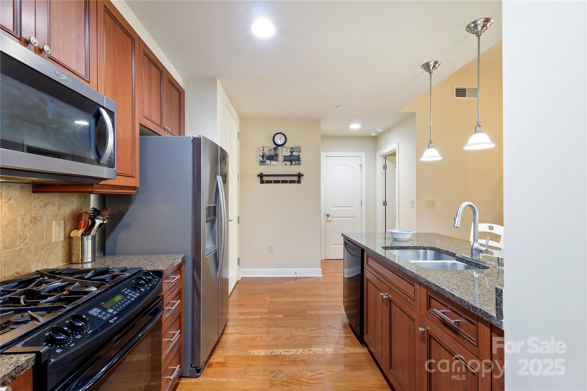 Royal Court - Residential