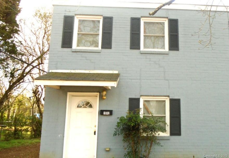 2 story duplex w/ updated flooring and fresh paint throughout. Eat-in kitchen w/ electric range and refrigerator. Spacious family room w/ ceiling fan. 2 nice sized bedrooms w/ hardwood floors and ceiling fans. 1 full bath on second floor. Conveniently located off Cherry Rd near Cherry Park.