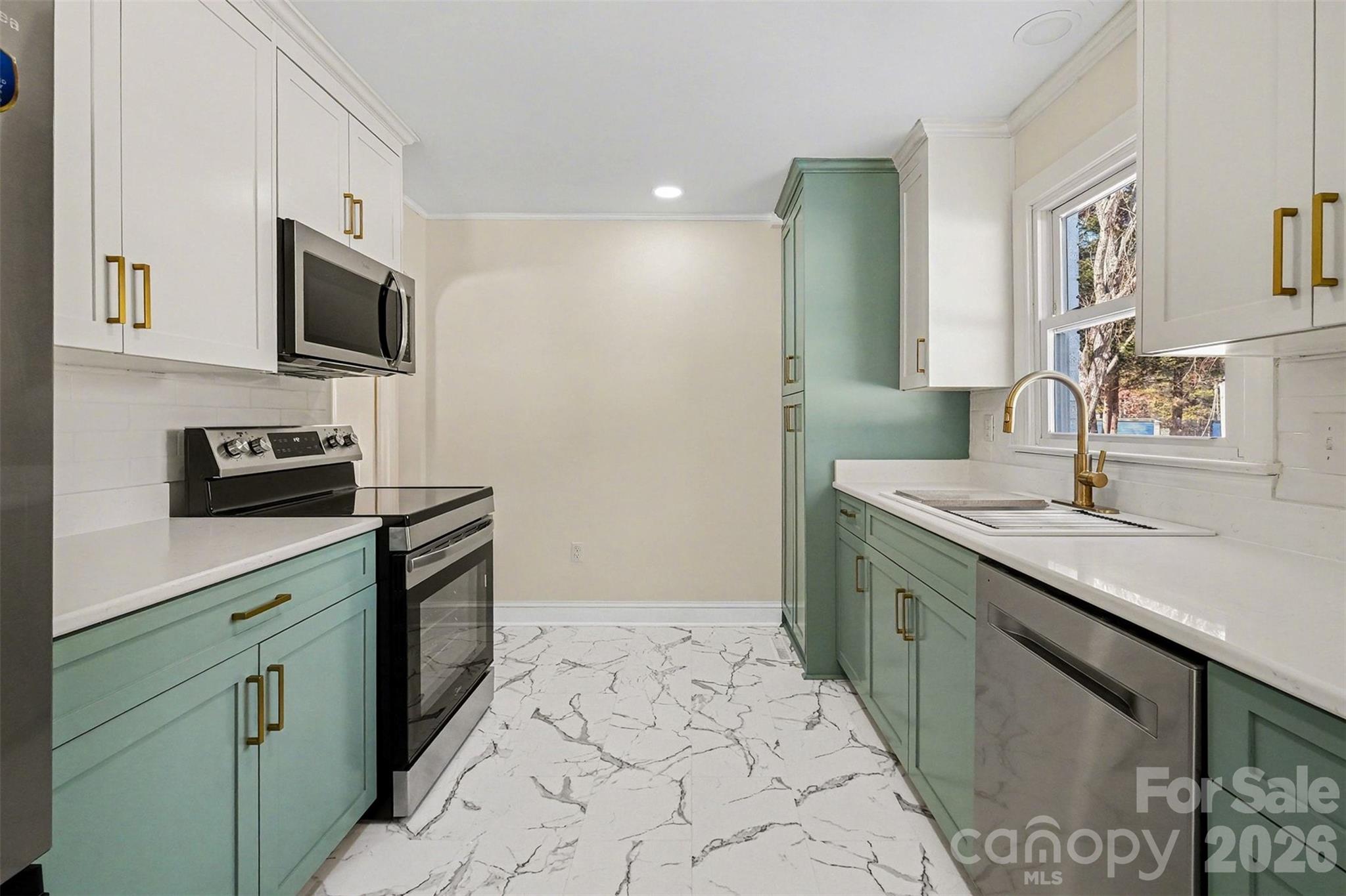 416 Old Mountain Road