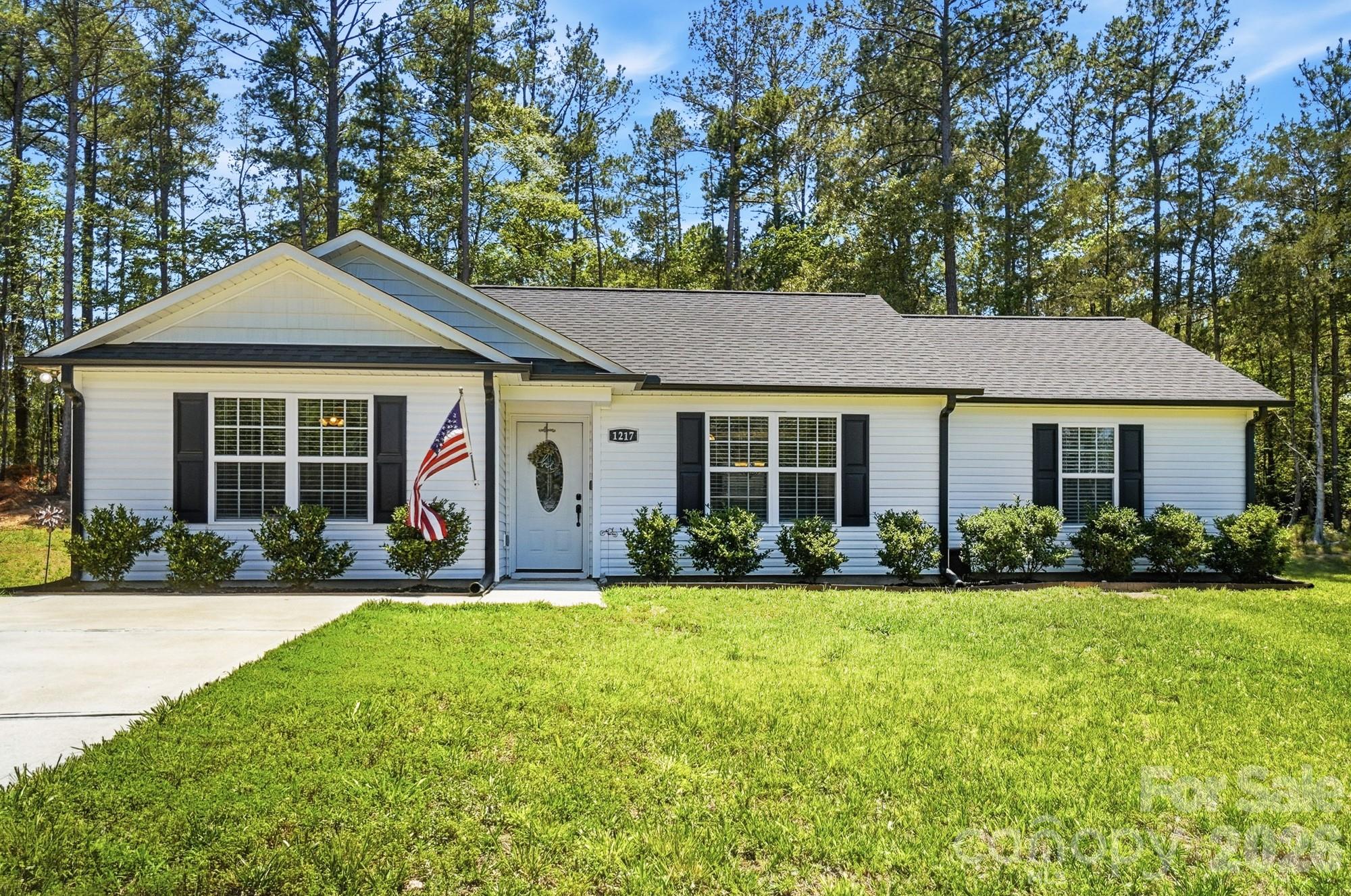 1217 Belmont Circle Drive