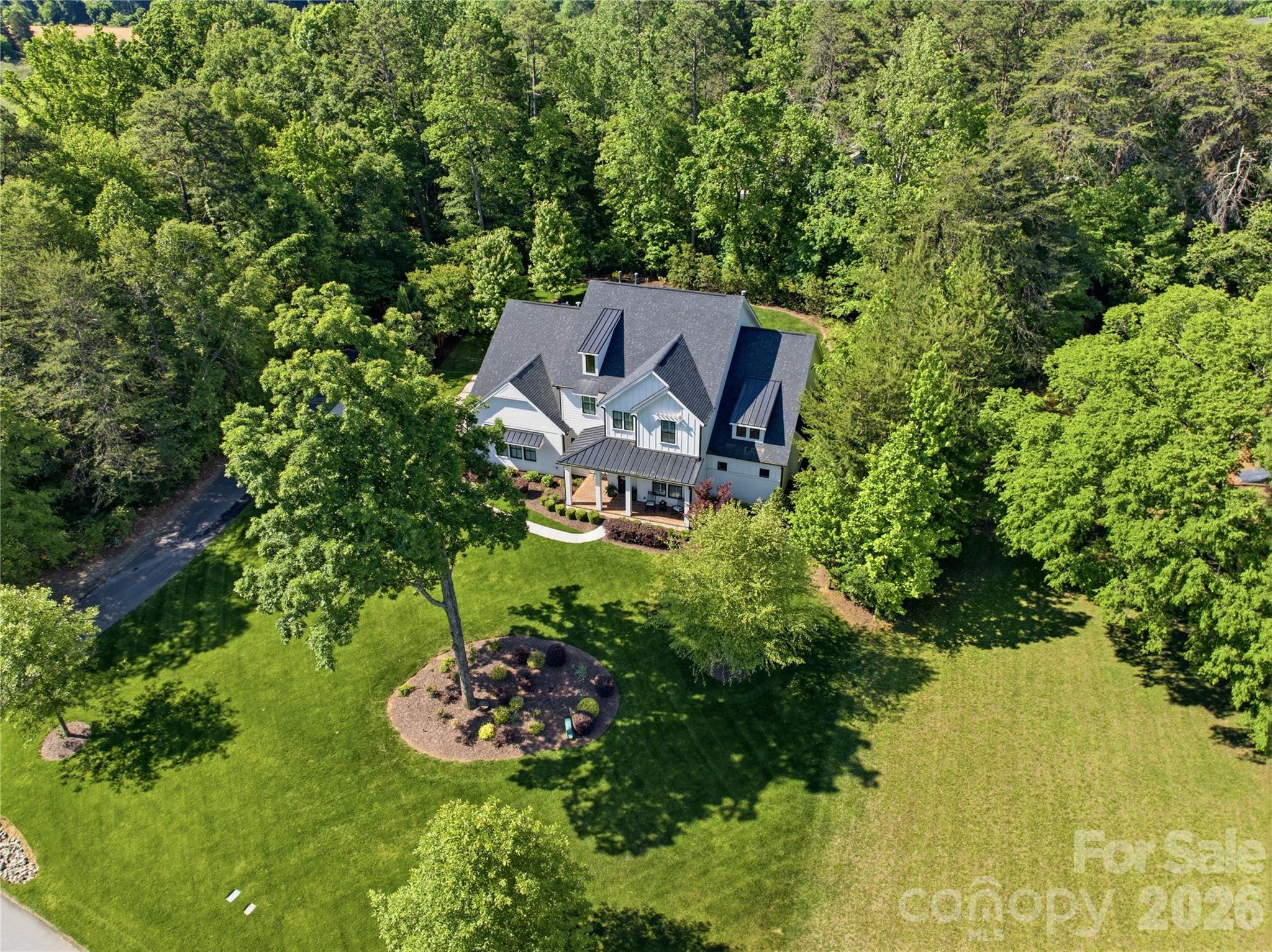 Elizabeth Circle - Residential