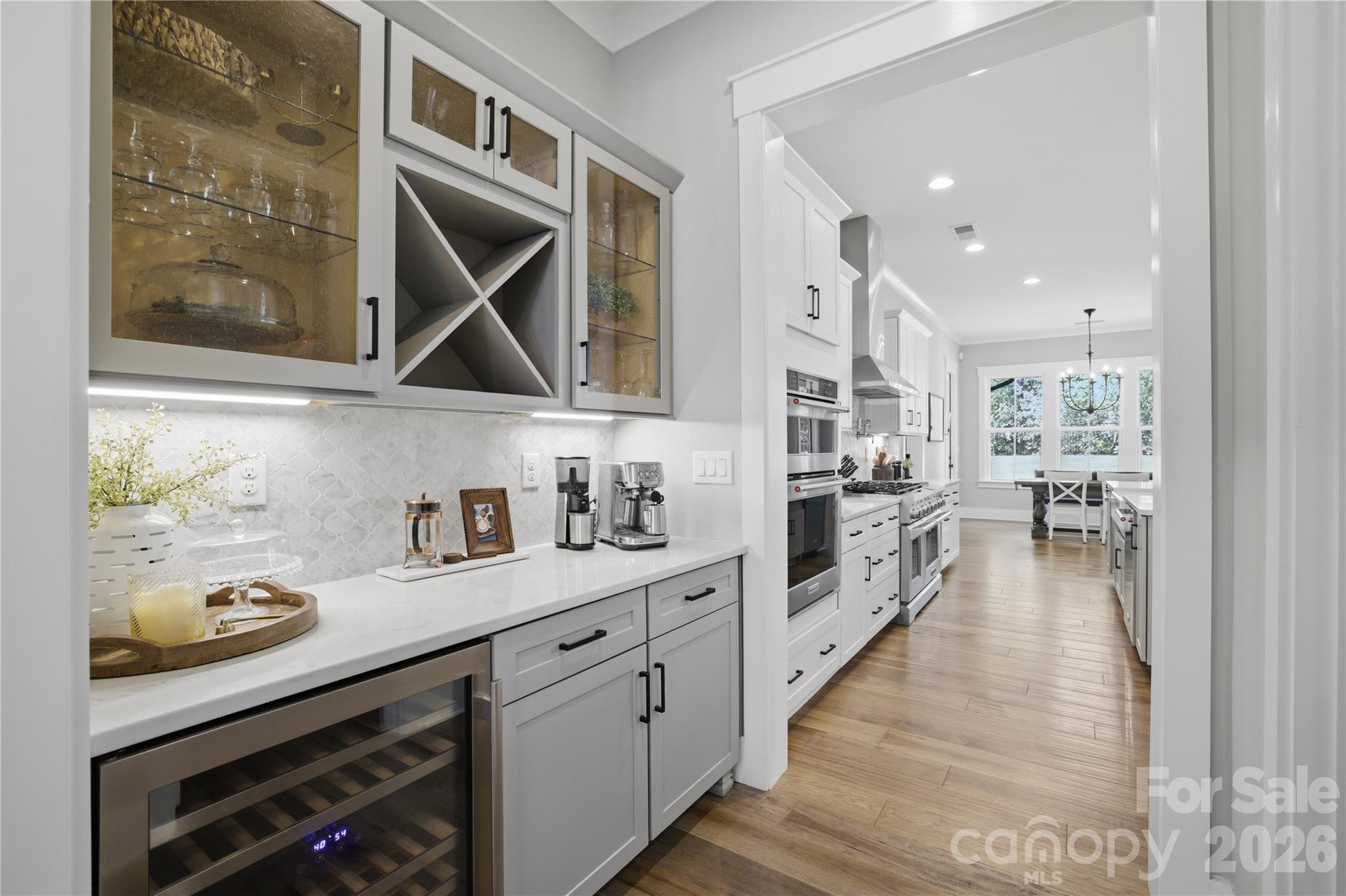 Elizabeth Circle - Residential