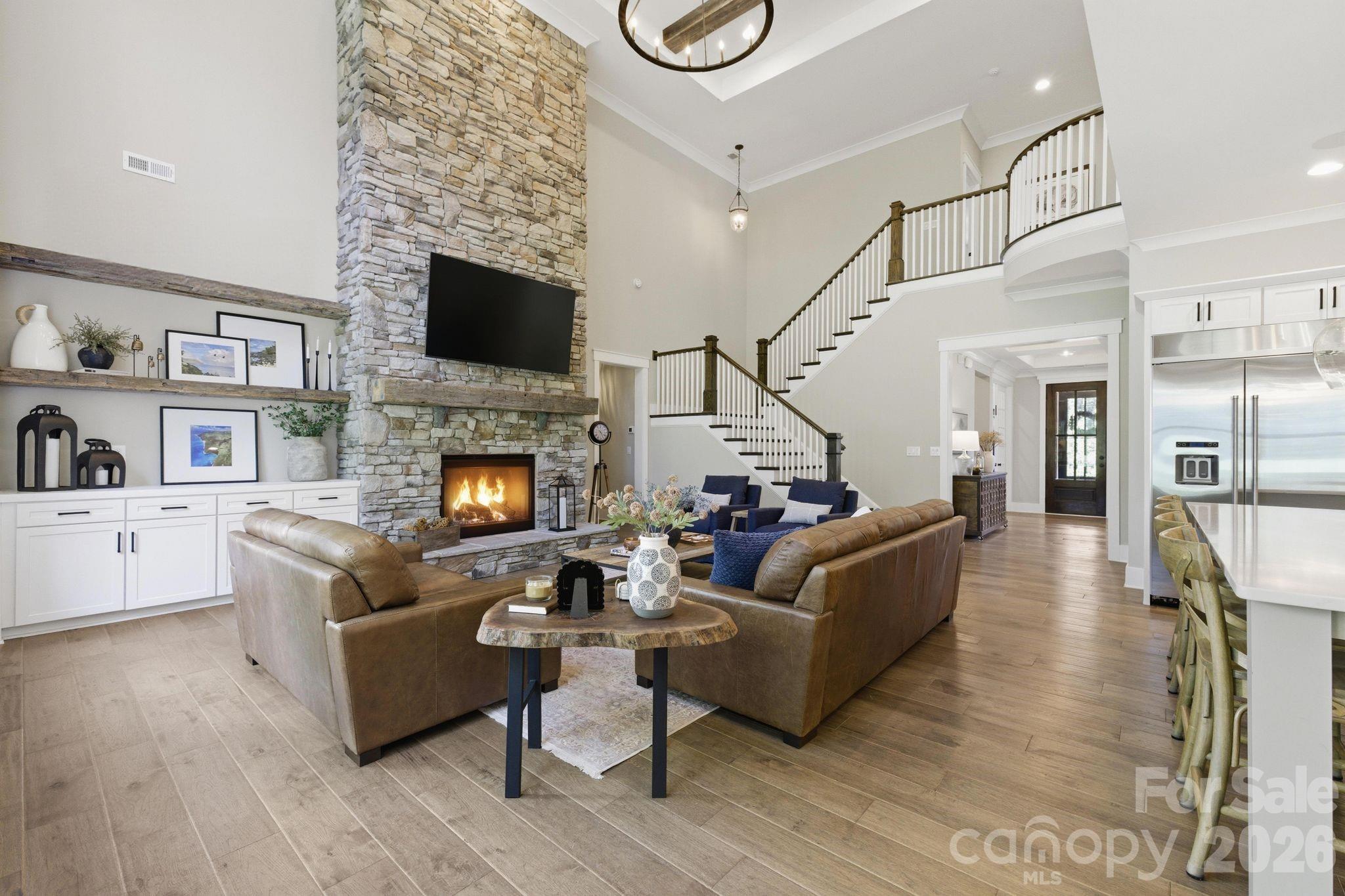 Elizabeth Circle - Residential
