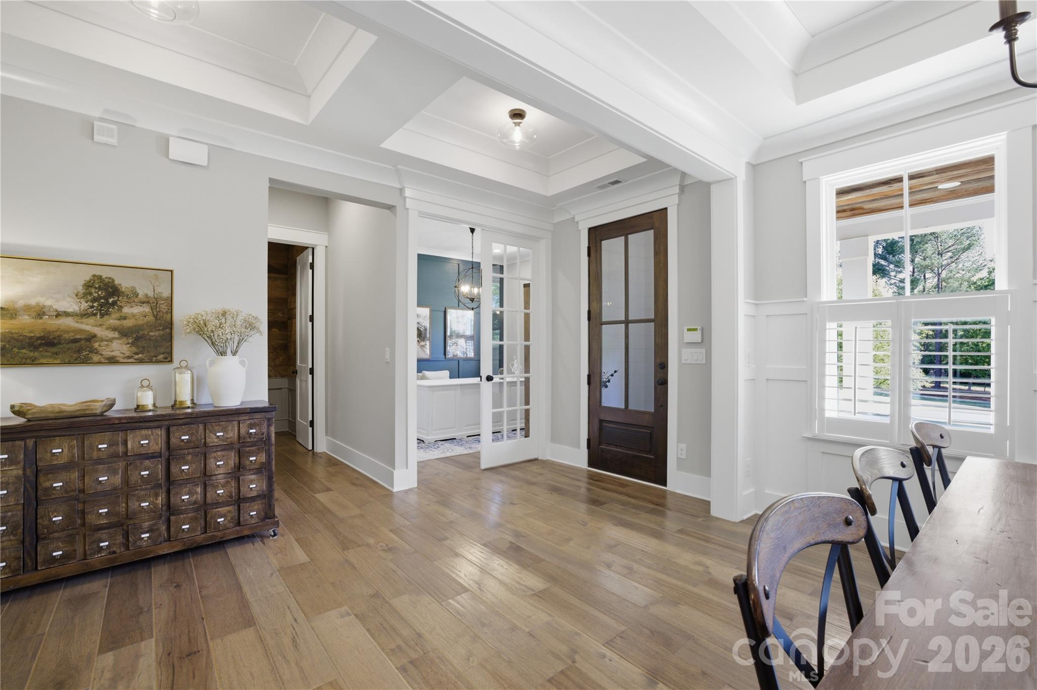 Elizabeth Circle - Residential