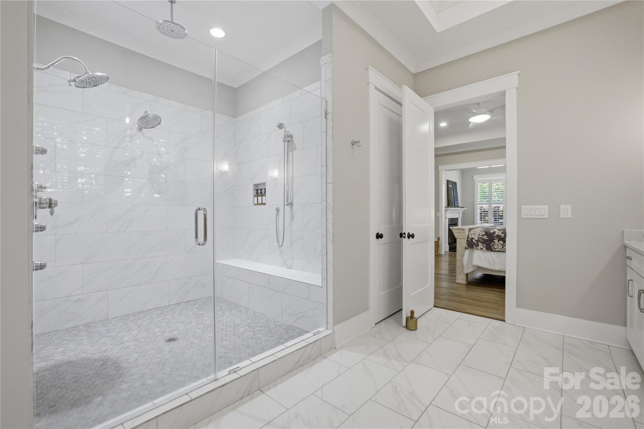 Elizabeth Circle - Residential