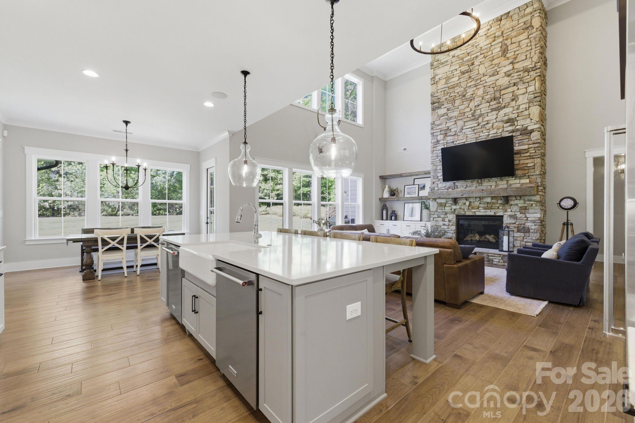 Elizabeth Circle - Residential