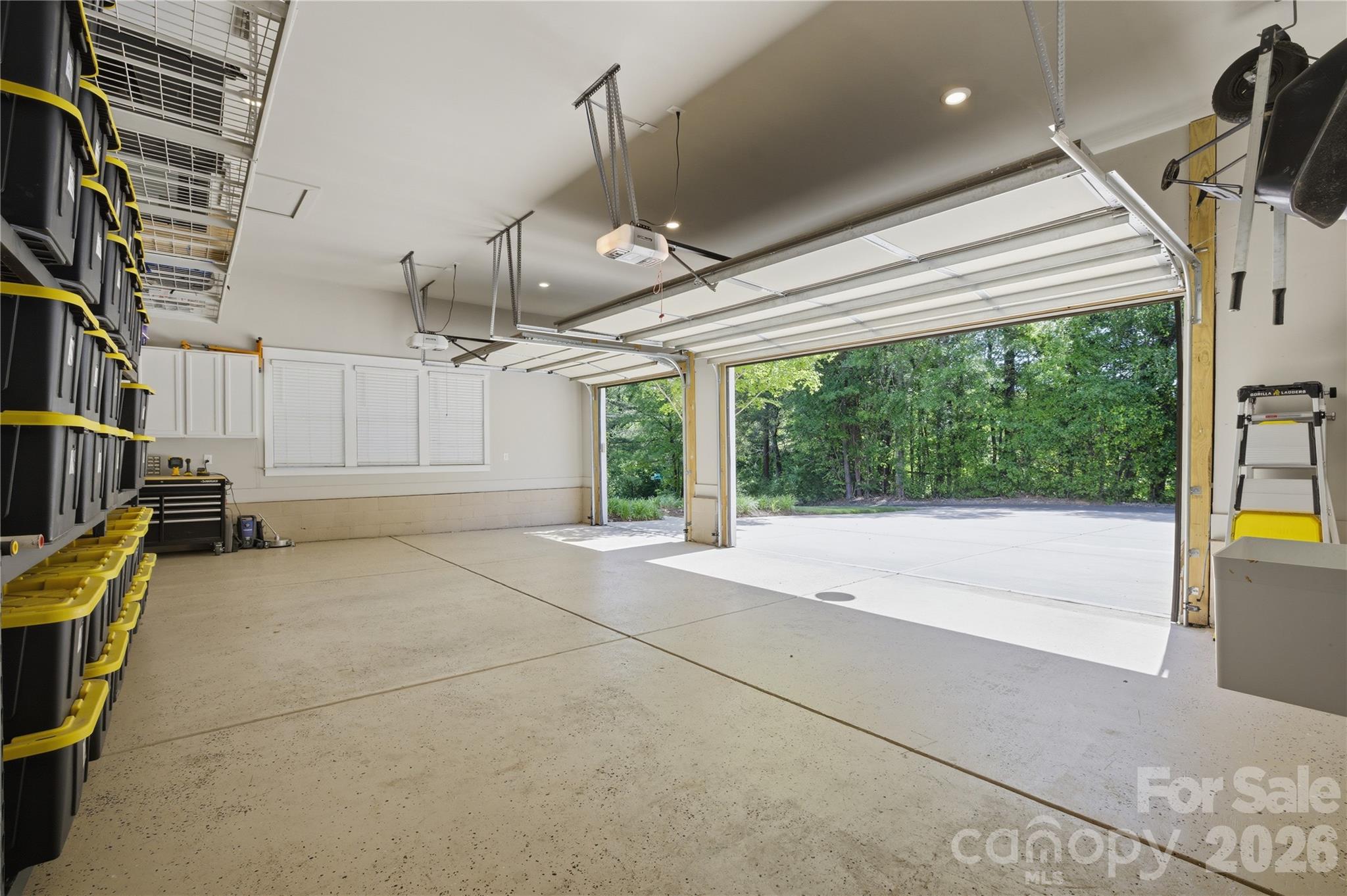 Elizabeth Circle - Residential