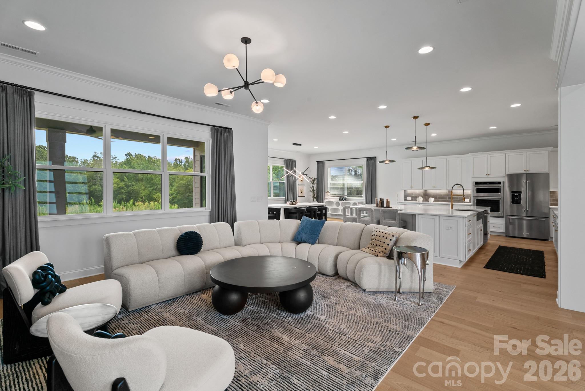 13944 Roosevelt Drive