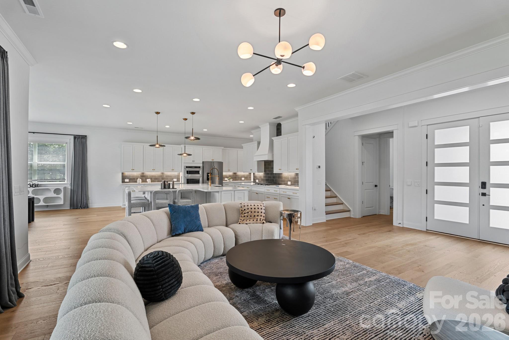 13944 Roosevelt Drive