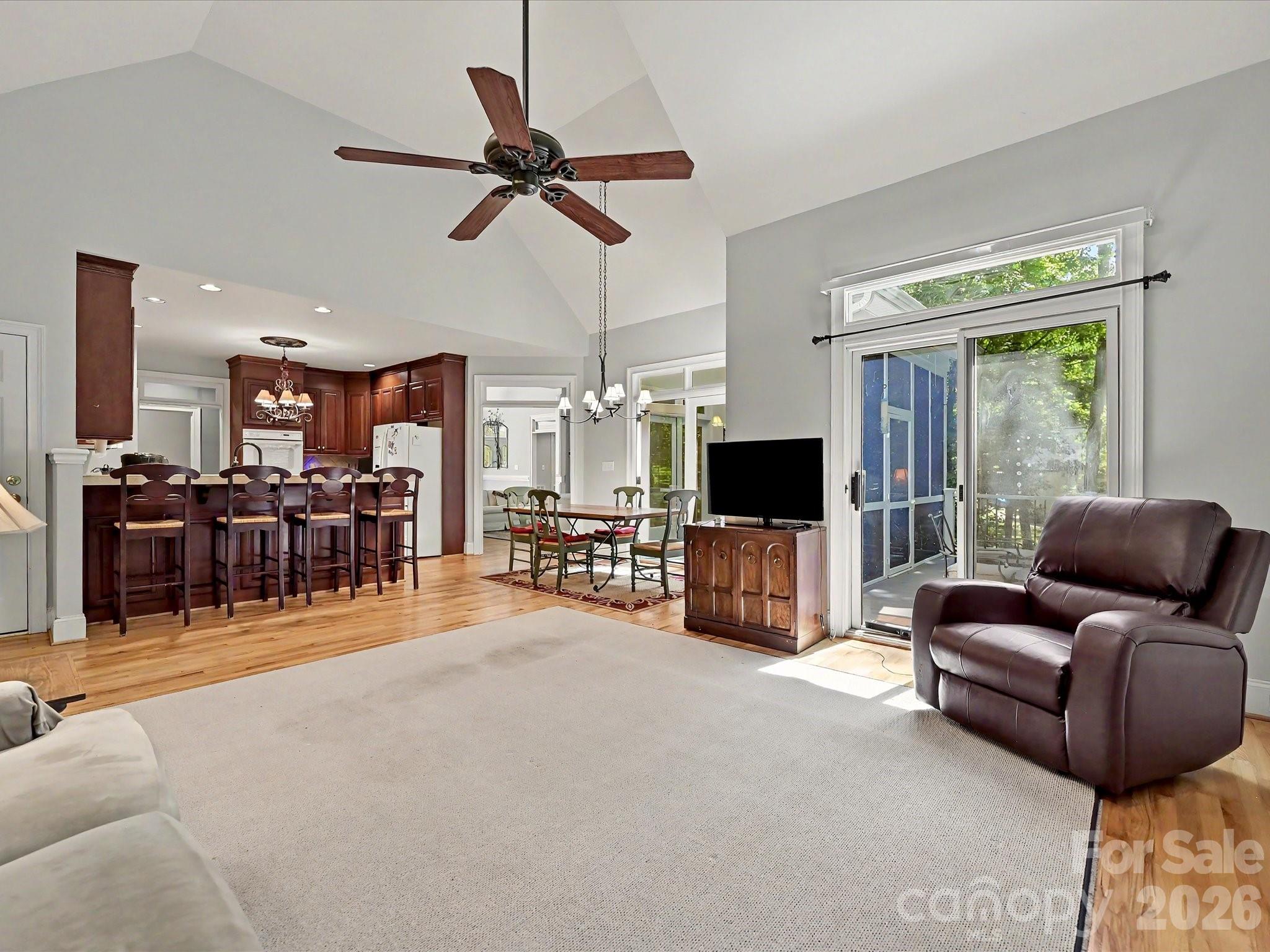 Royal Oaks - Residential