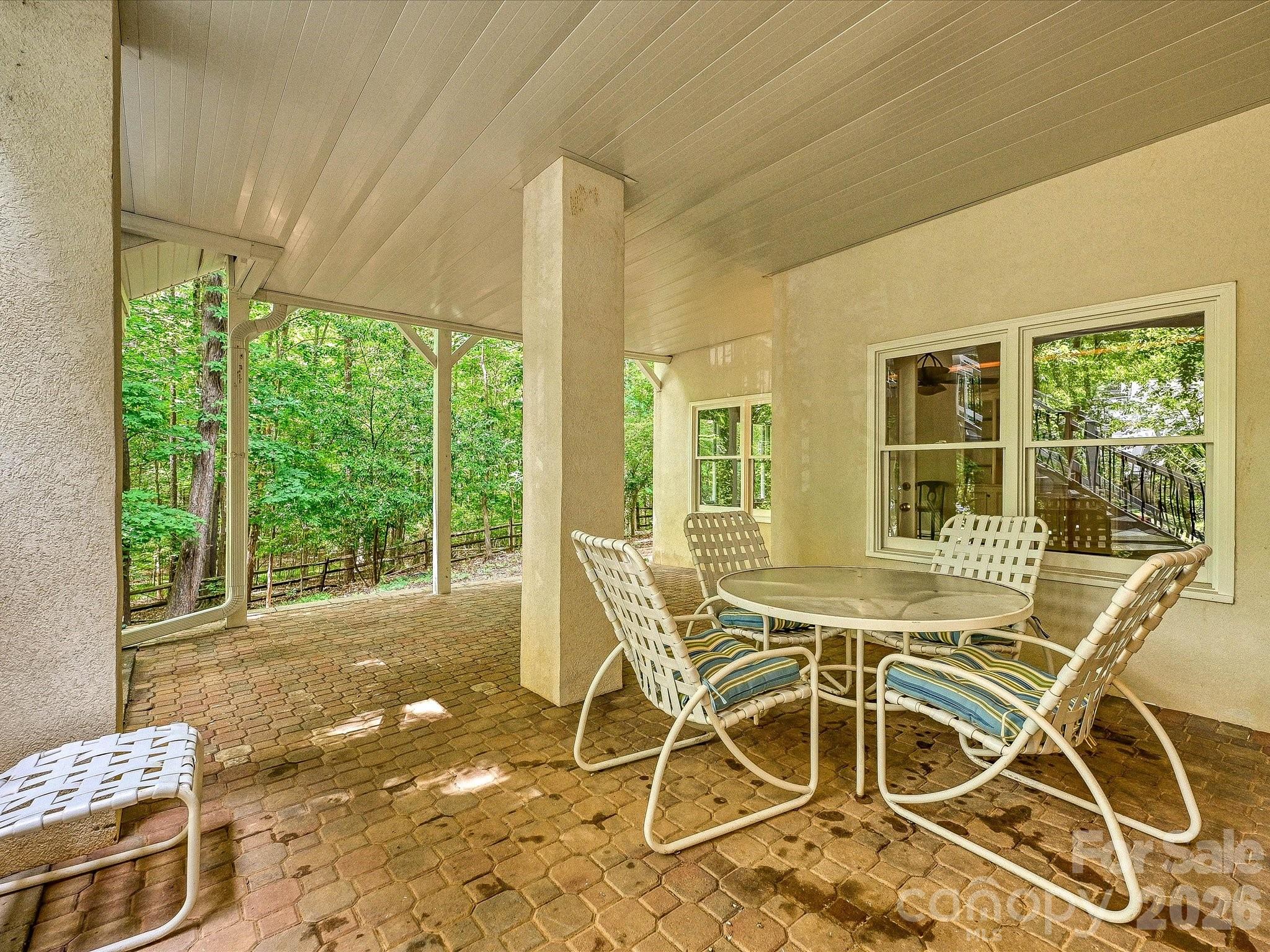 Royal Oaks - Residential