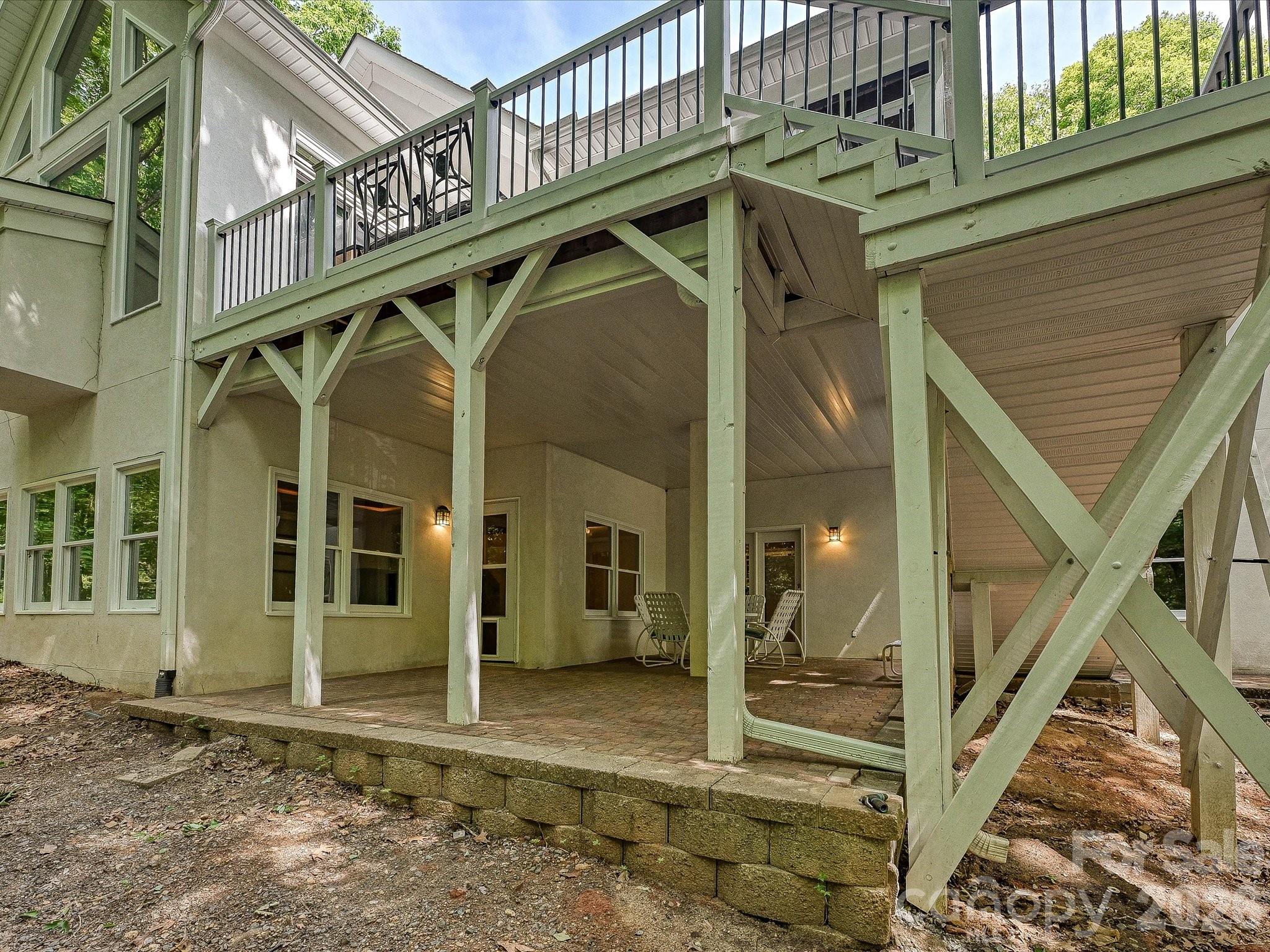 Royal Oaks - Residential