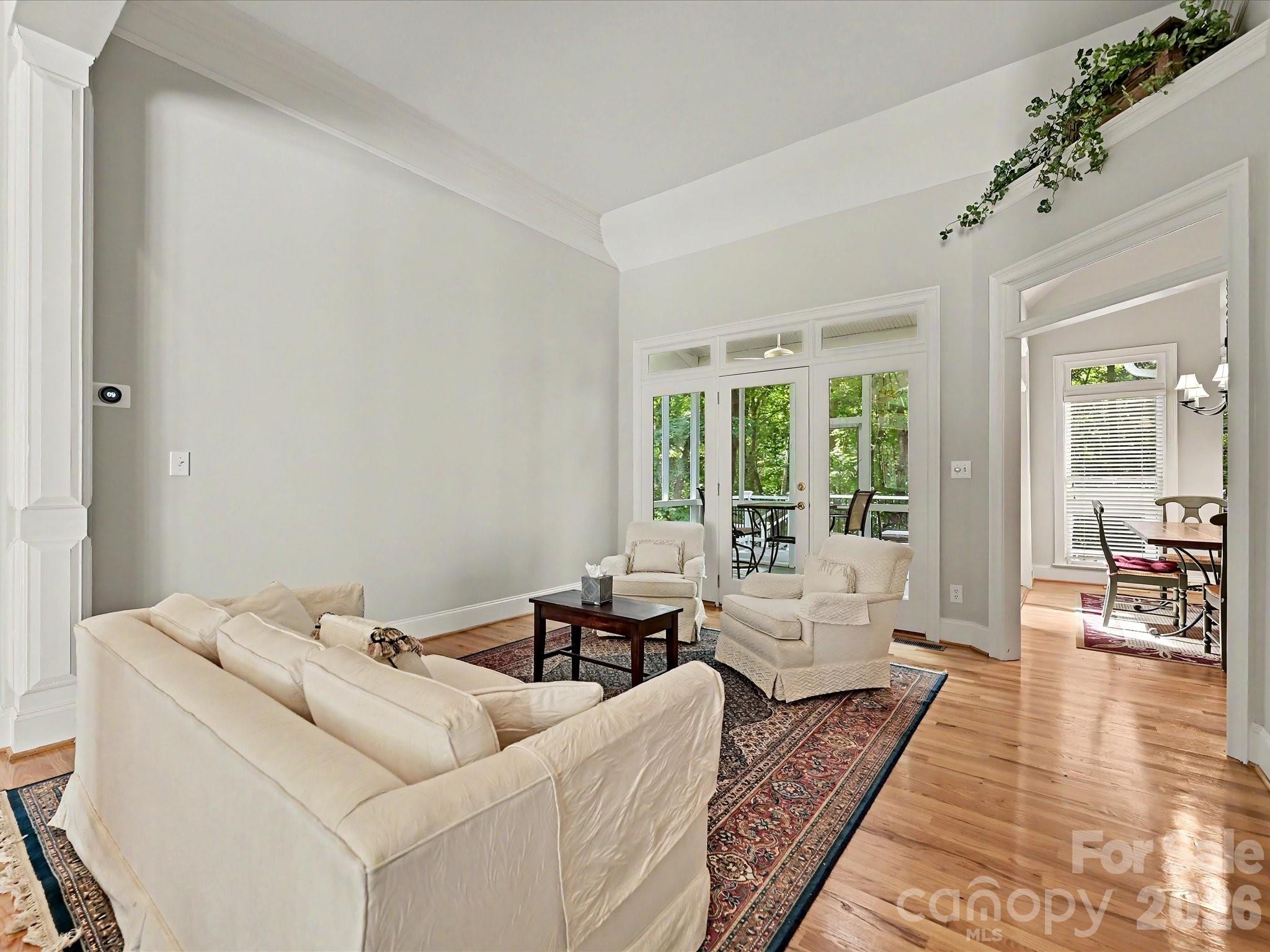 Royal Oaks - Residential