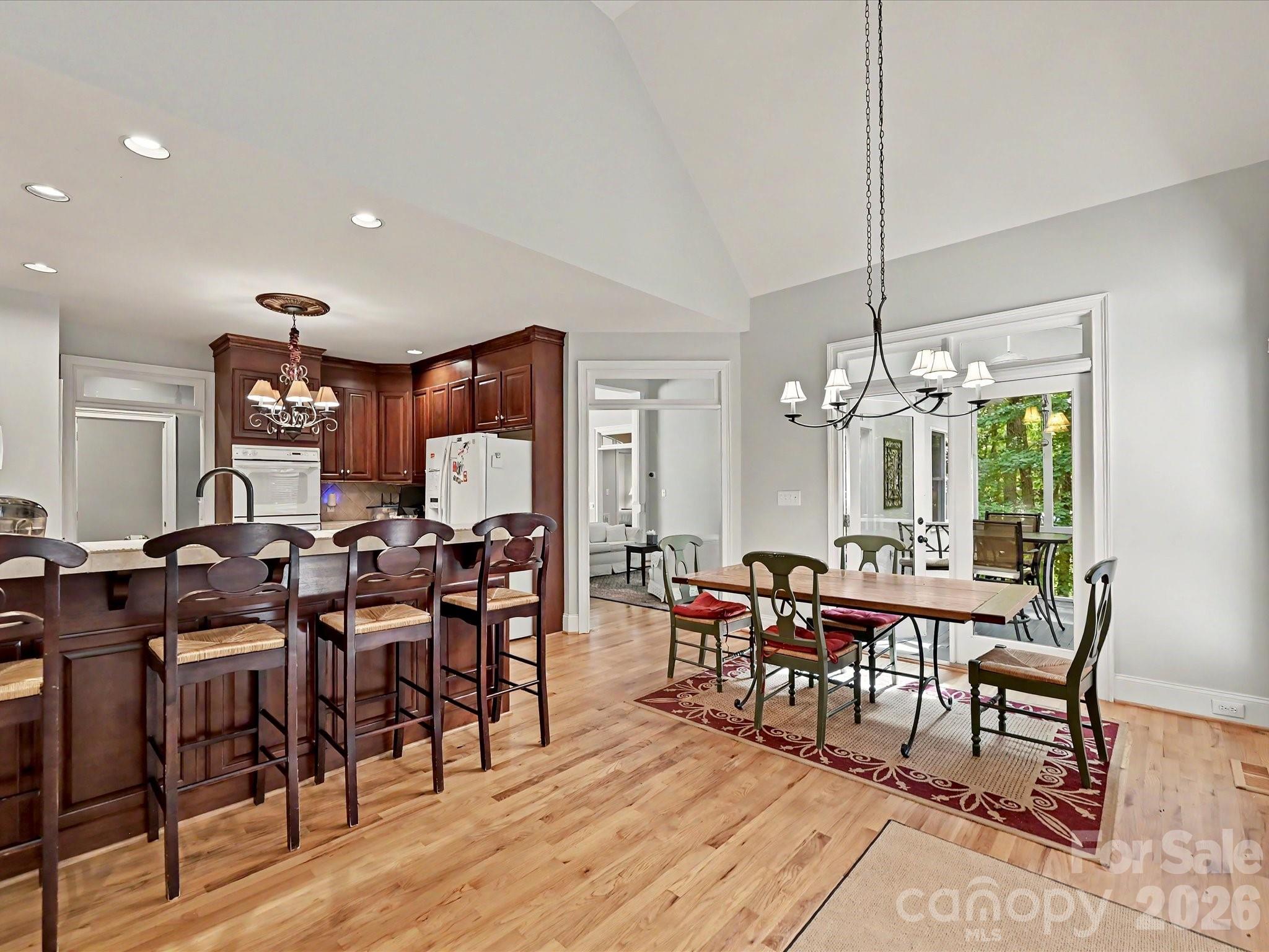 Royal Oaks - Residential