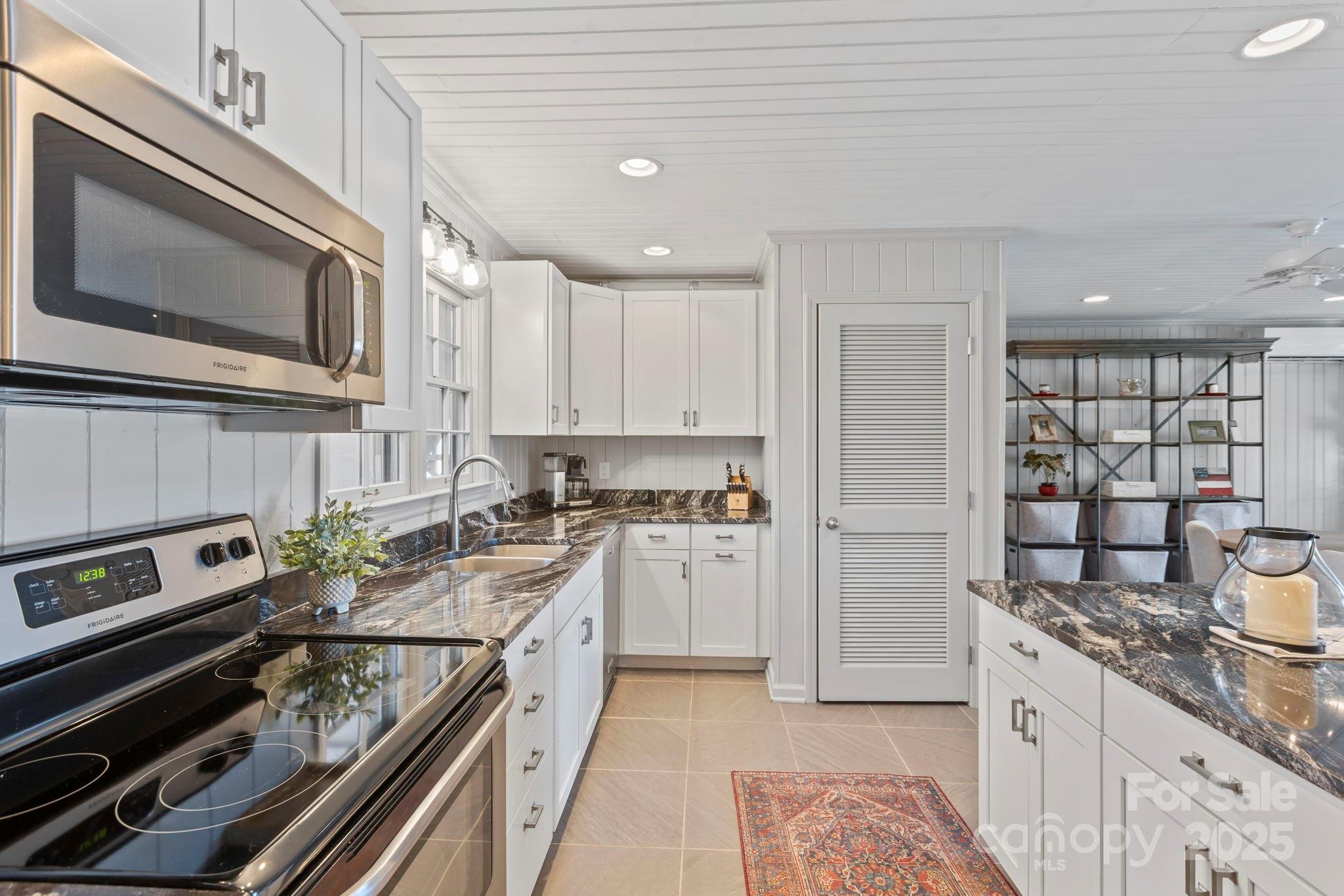 Lake Toxaway Estates - Residential