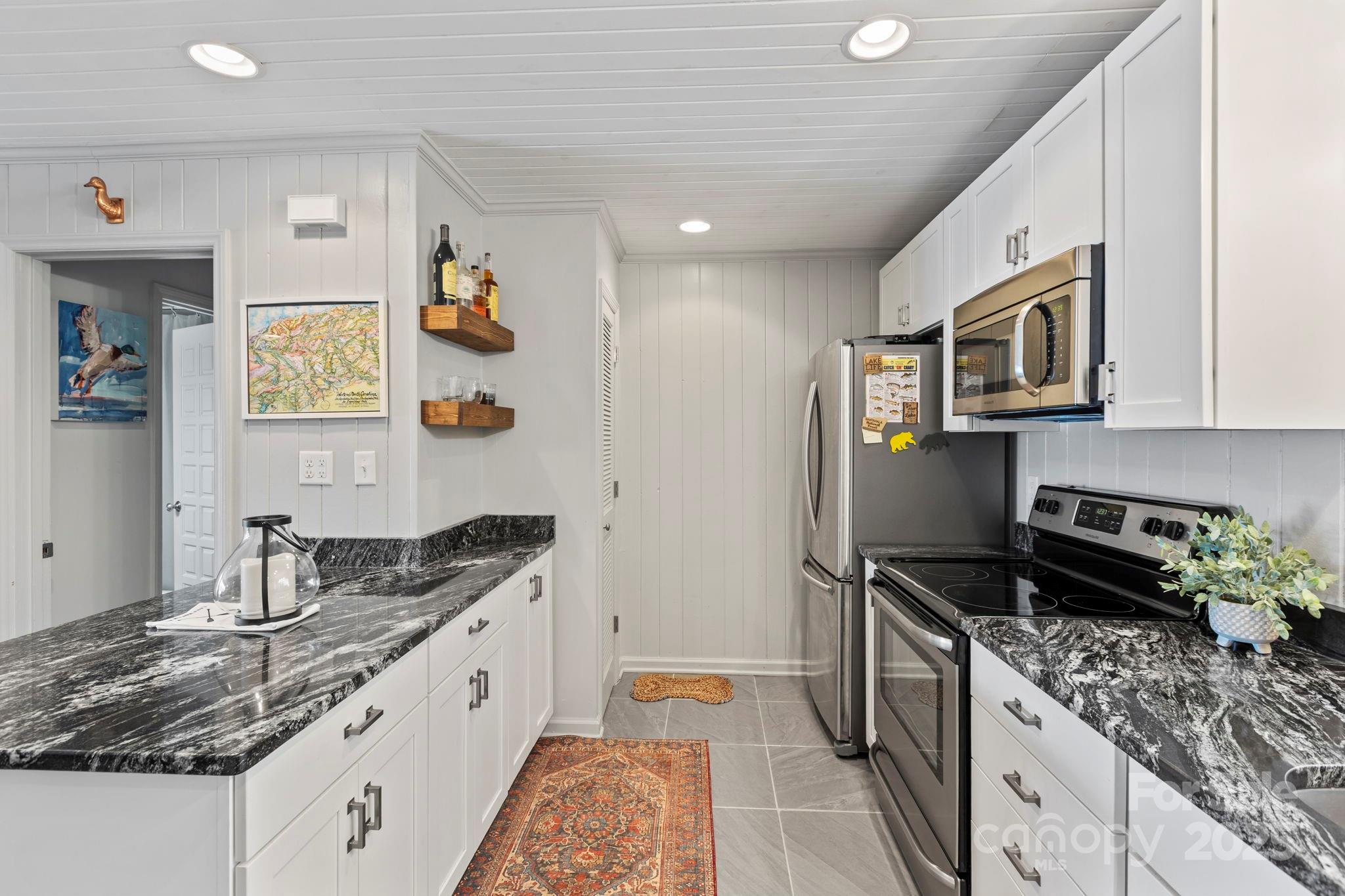 Lake Toxaway Estates - Residential