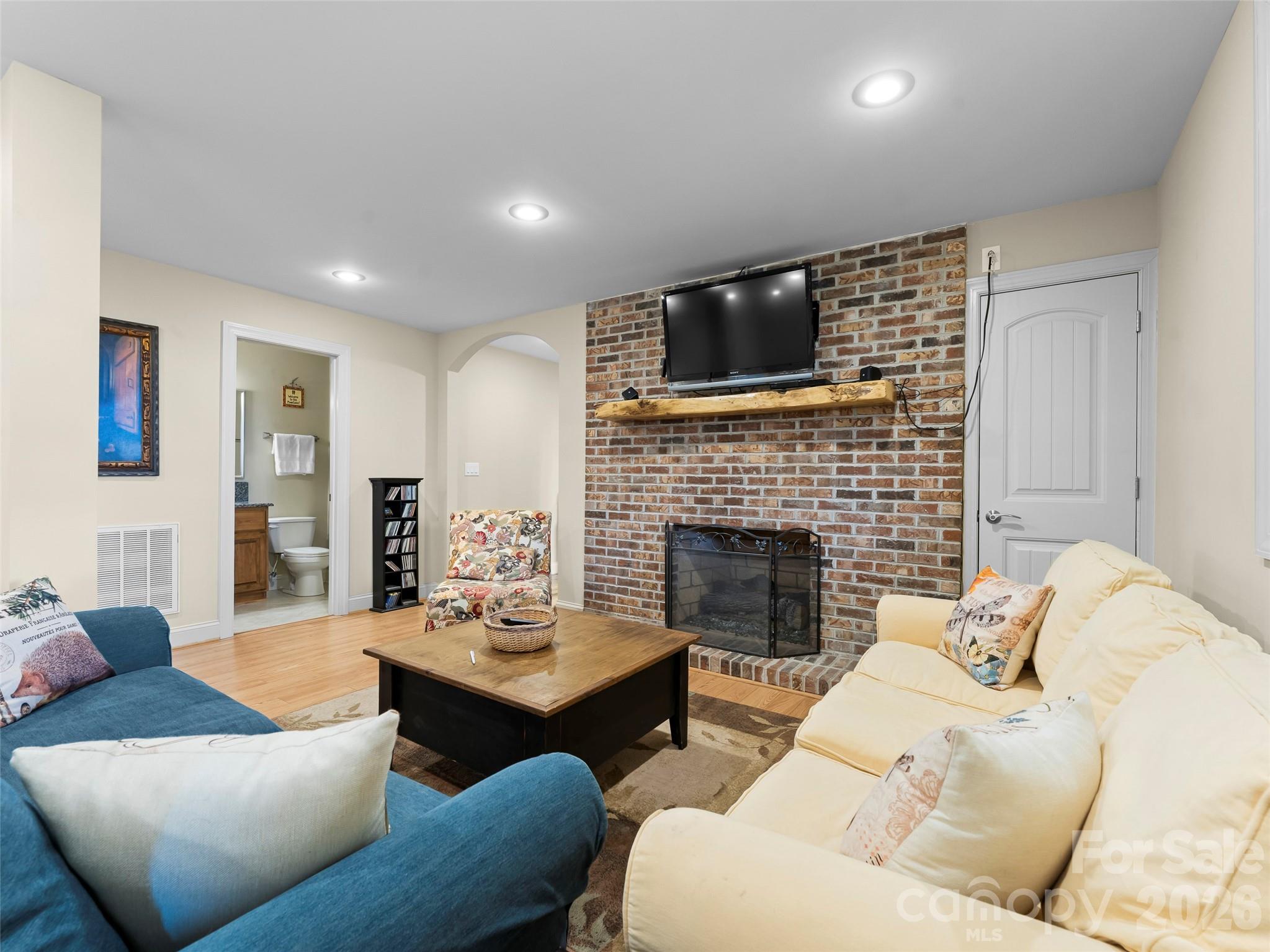 Connestee Falls - Residential