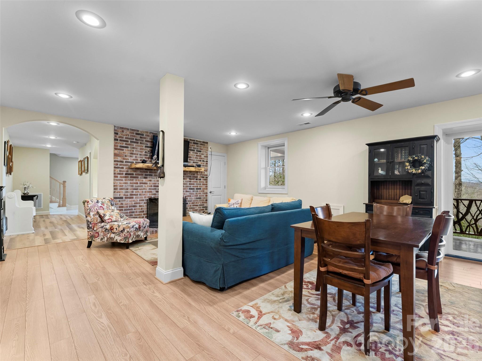 Connestee Falls - Residential