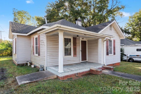 Photo of 1062 Wellman Street, Gastonia, NC 28054 (MLS # 4438391)