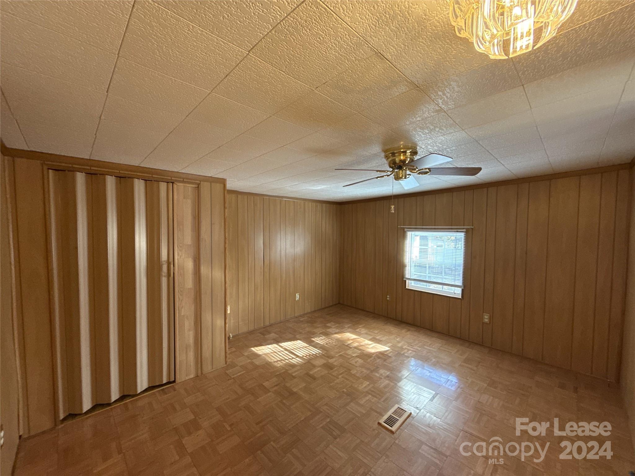 Fox Hill Estates - Residential Lease