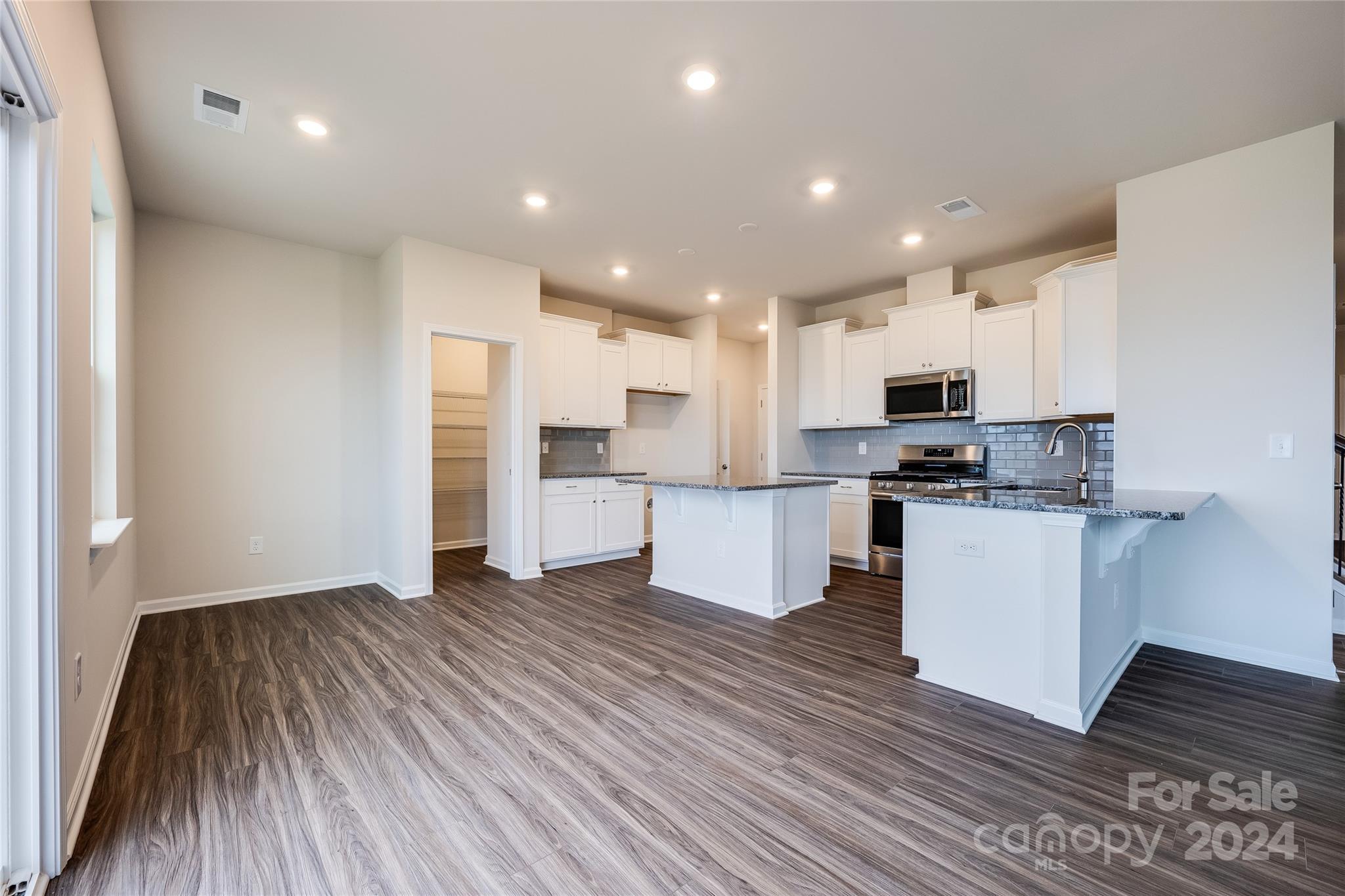 Elizabeth - Residential