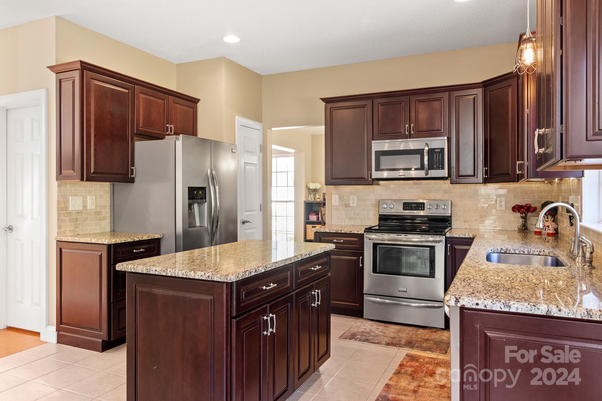 Highland Creek - Residential