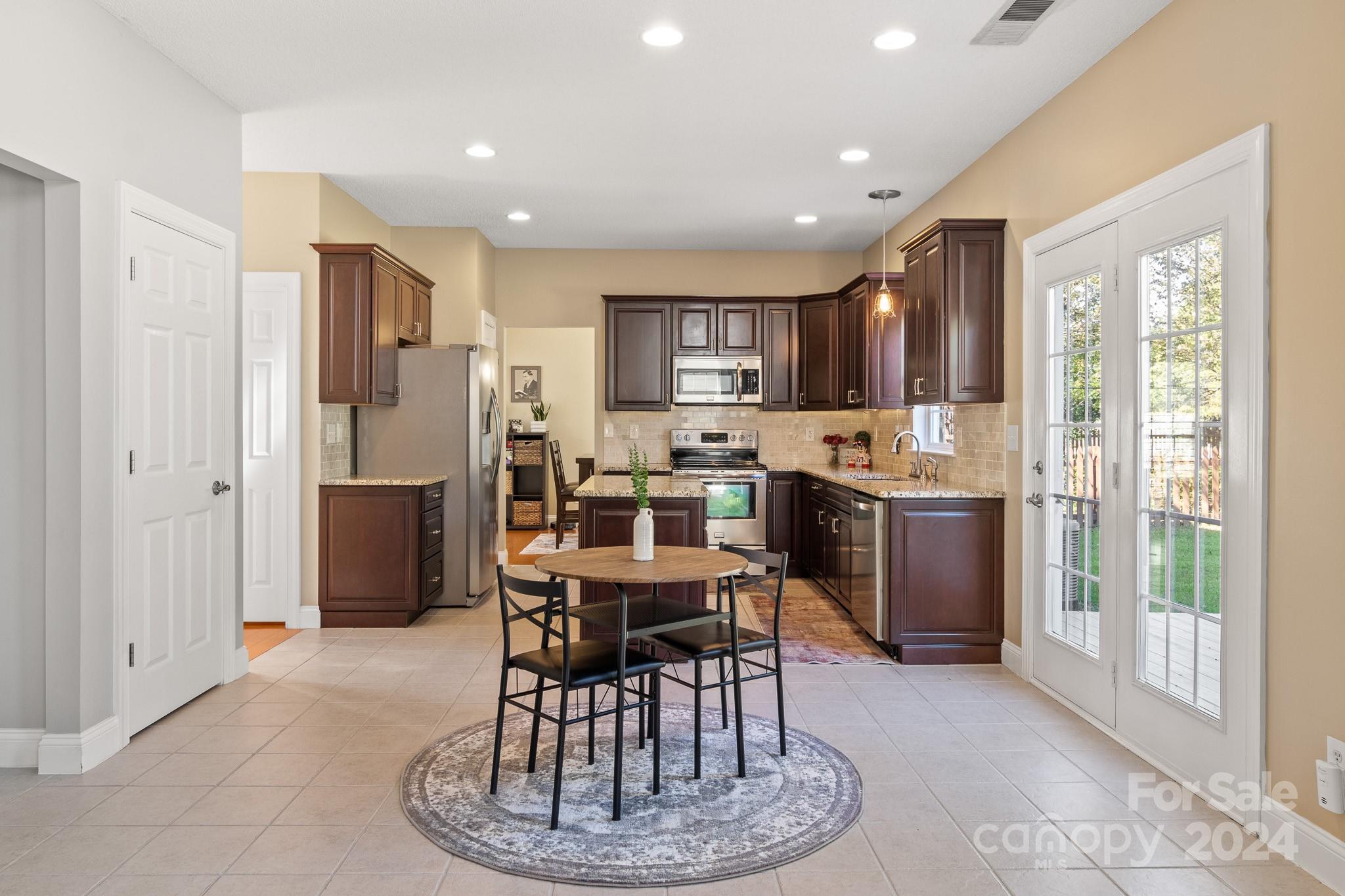 Highland Creek - Residential