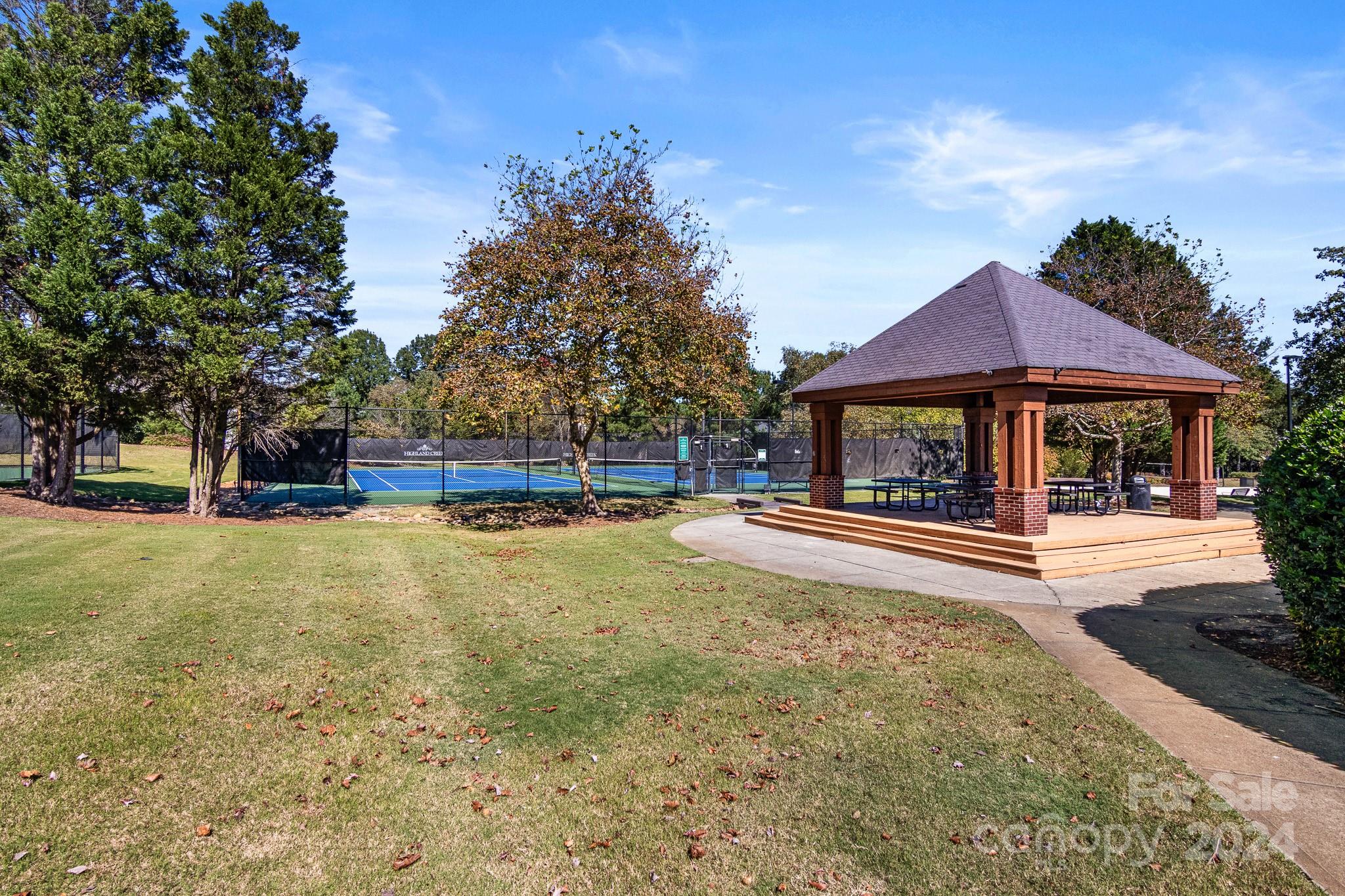 Highland Creek - Residential