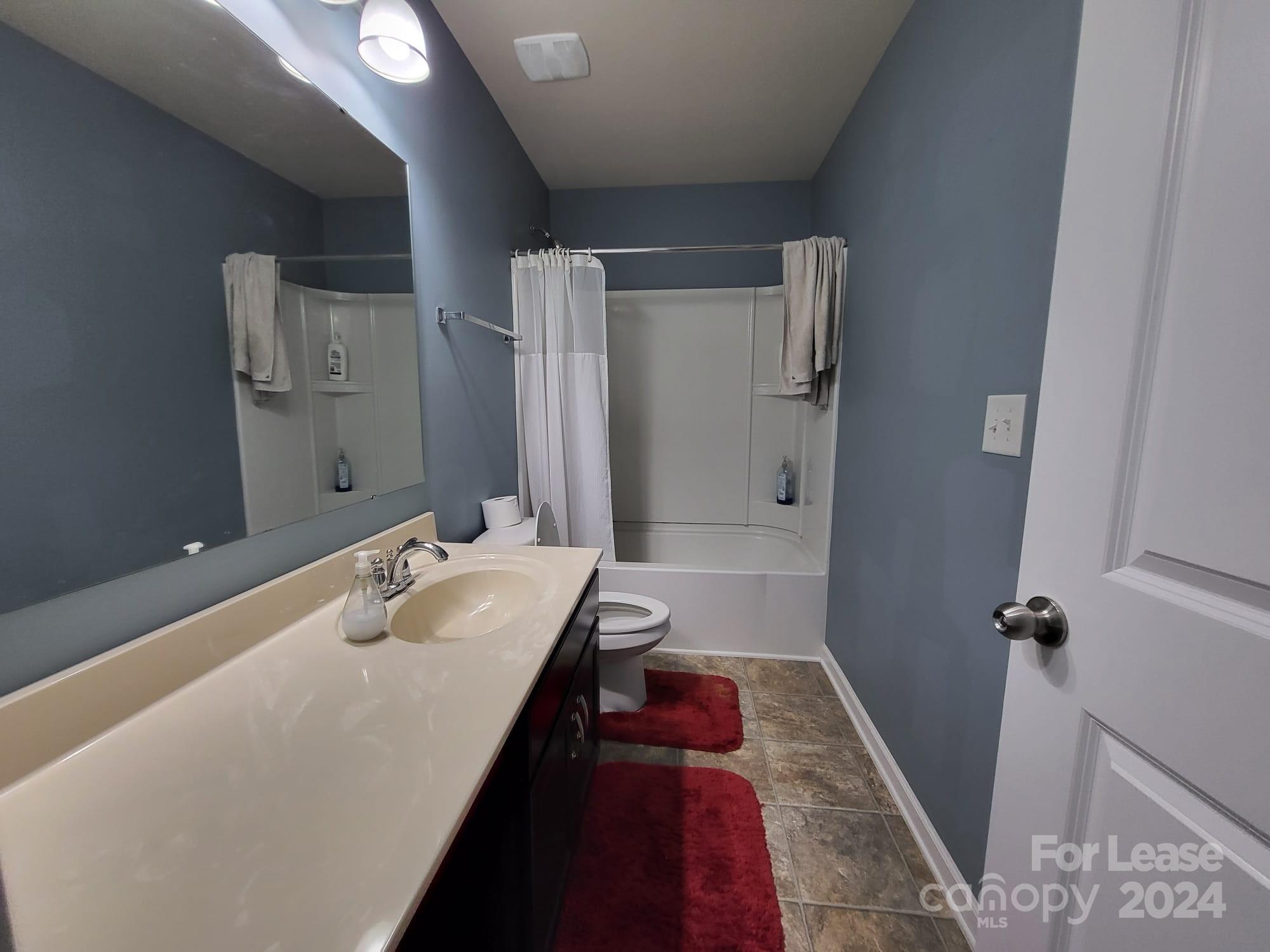 Regal Manor - Residential Lease