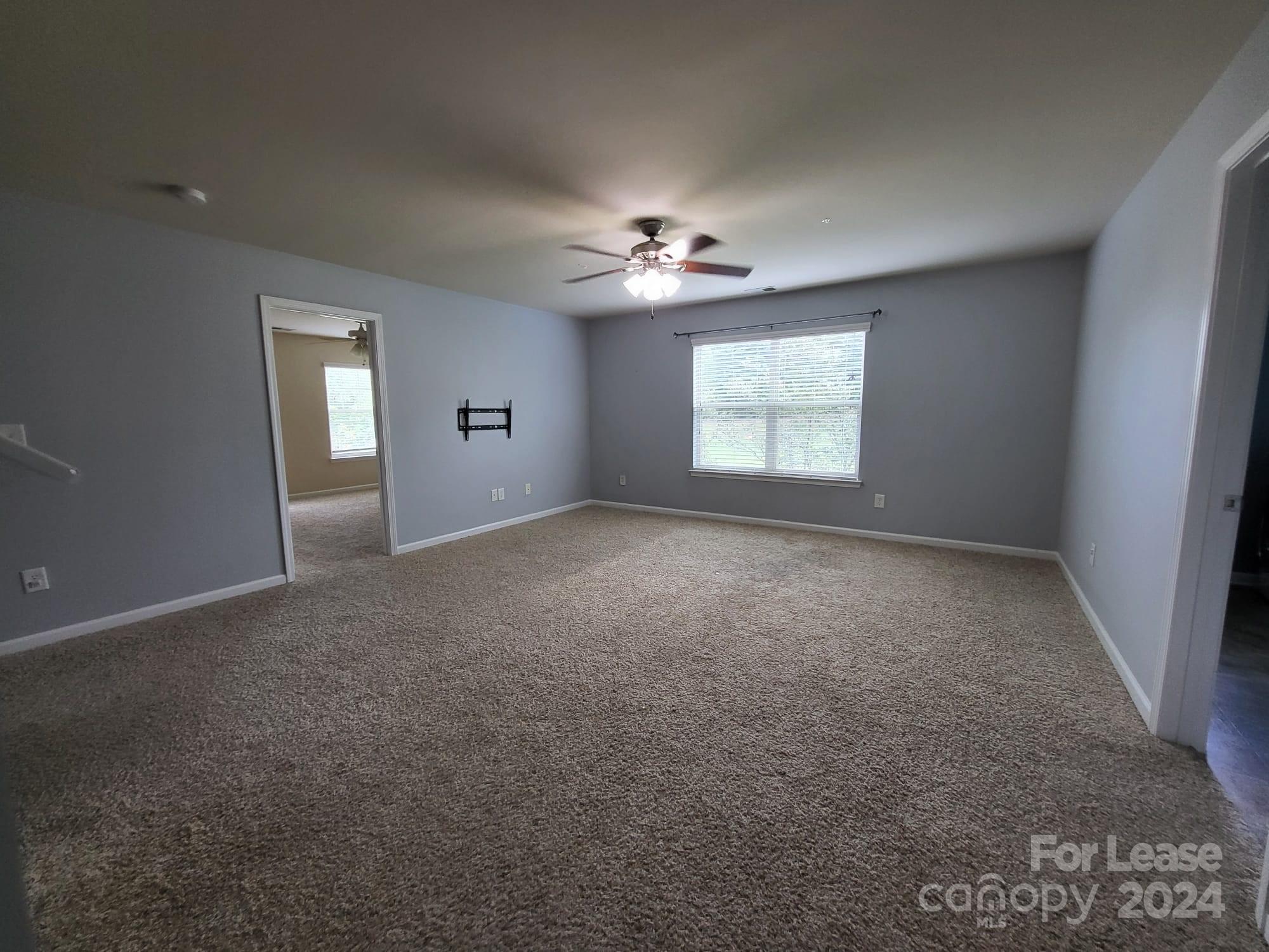 Regal Manor - Residential Lease