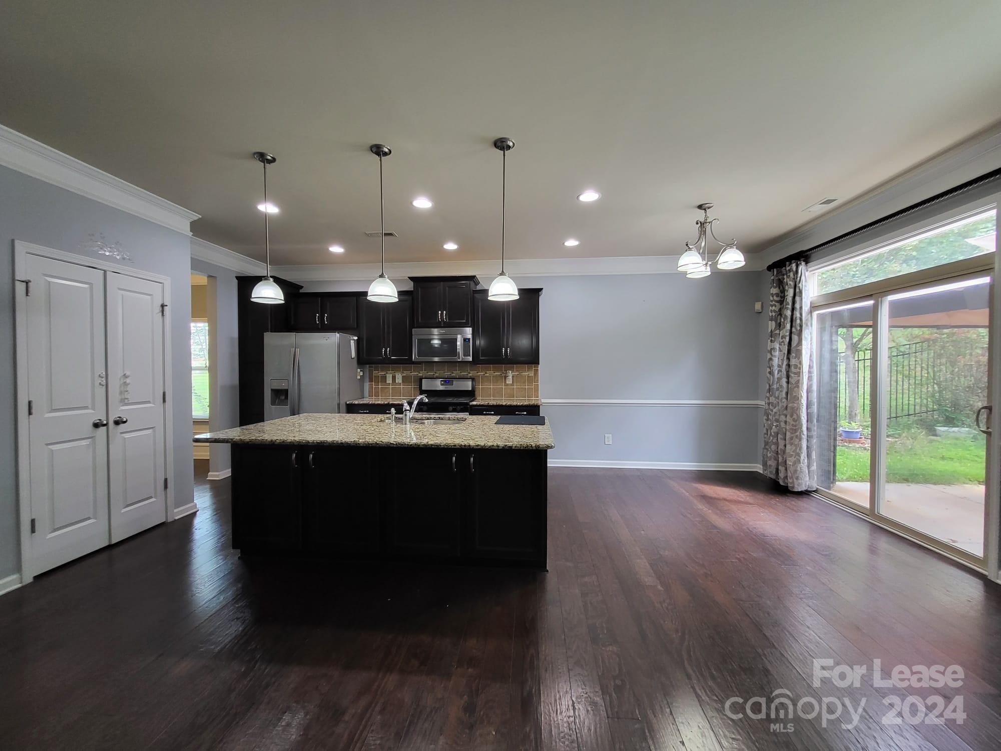 Regal Manor - Residential Lease