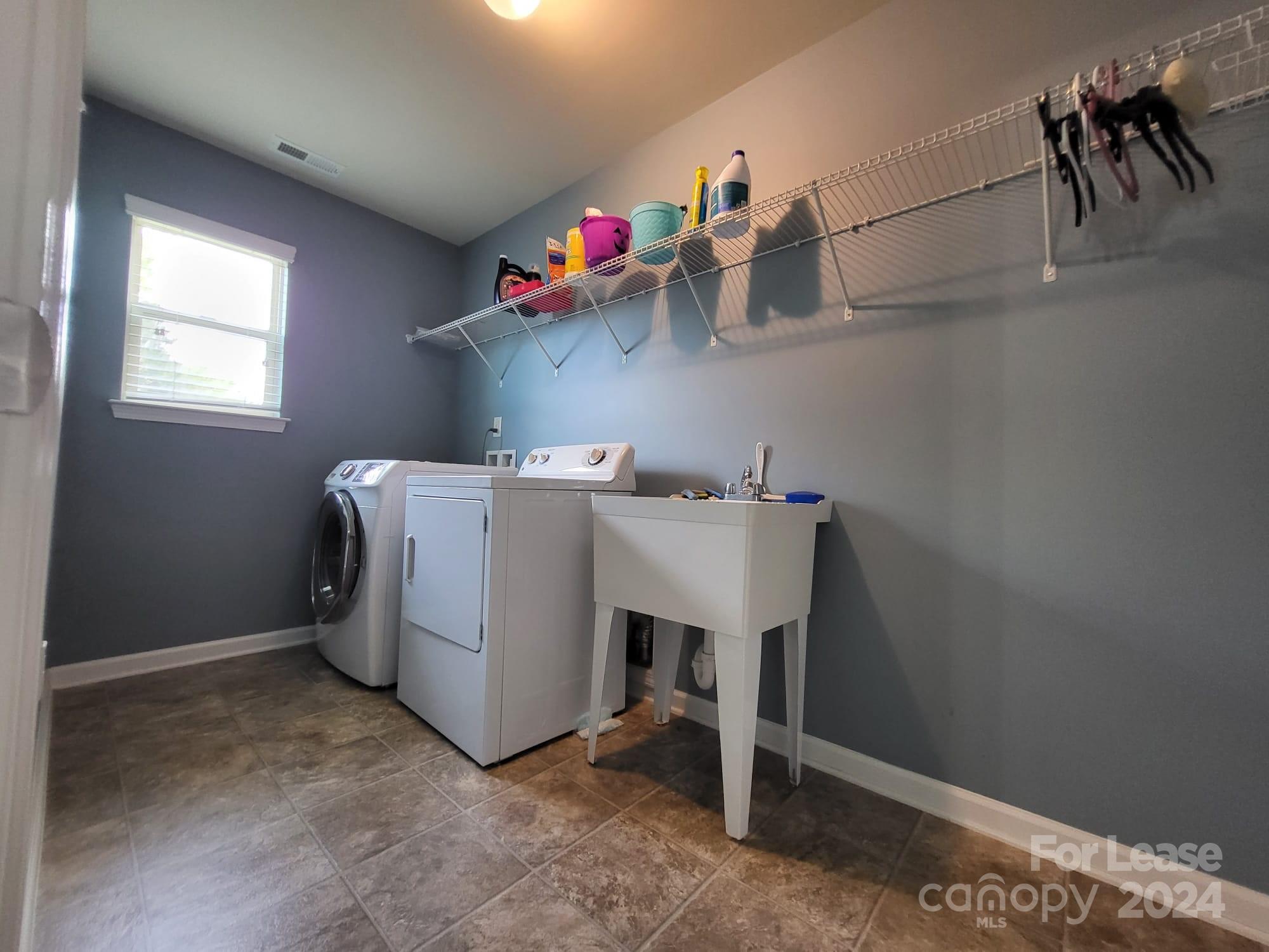 Regal Manor - Residential Lease