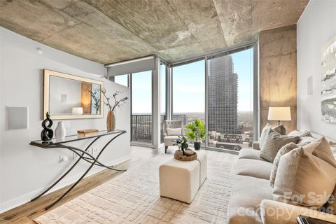 Photo of 210 N Church Street #1810, Charlotte, NC 28202 (MLS # 4377418)