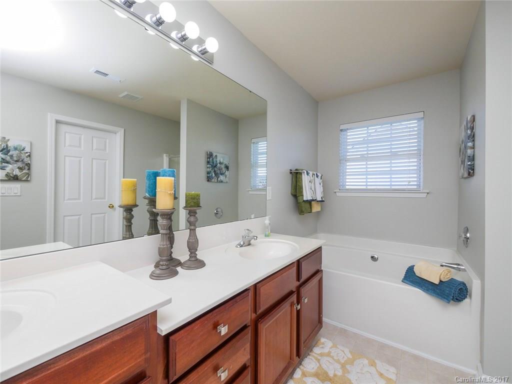 Old Stone Crossing - Residential